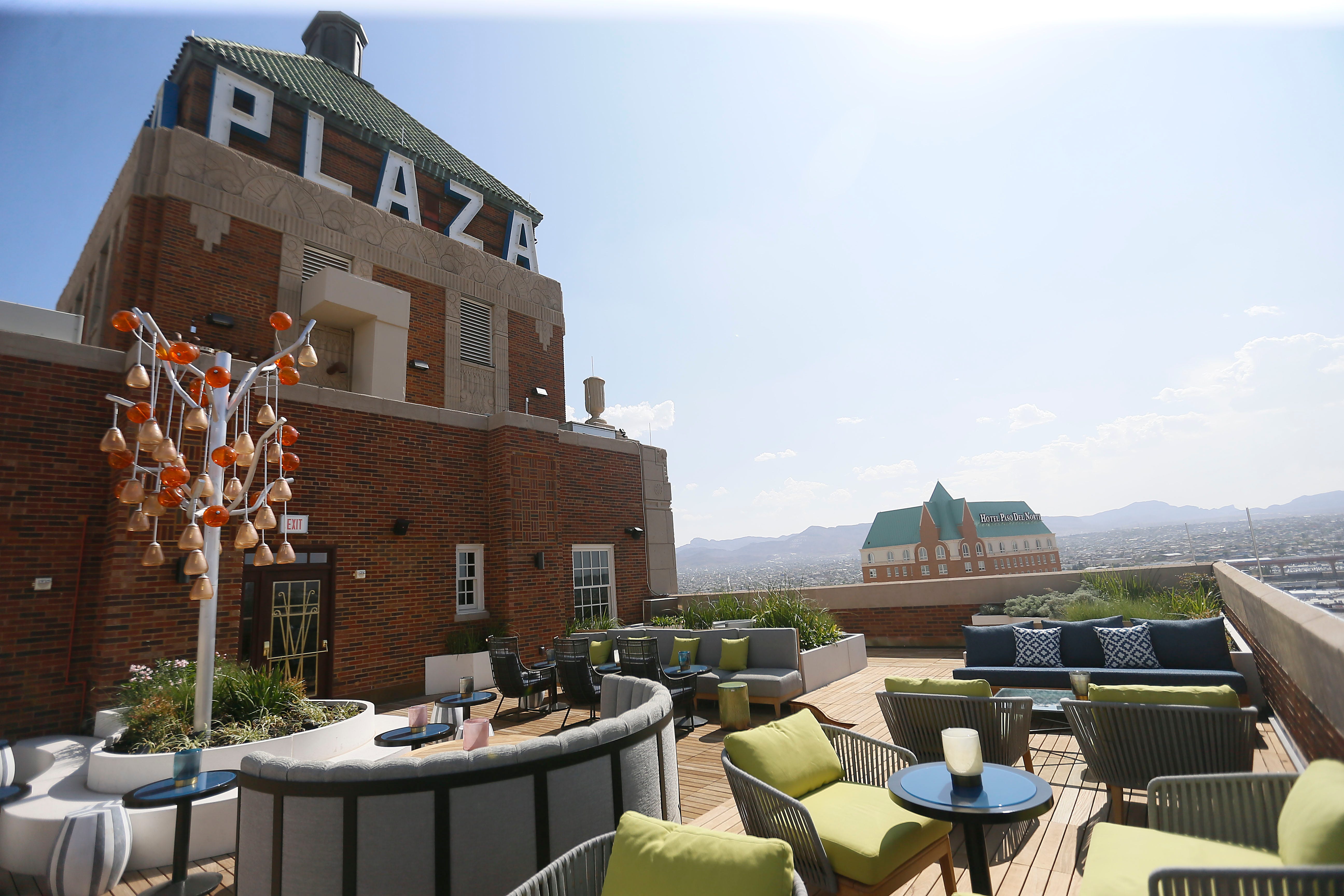 La Perla rooftop bar opens to El Paso Plaza Hotel Pioneer Park guests