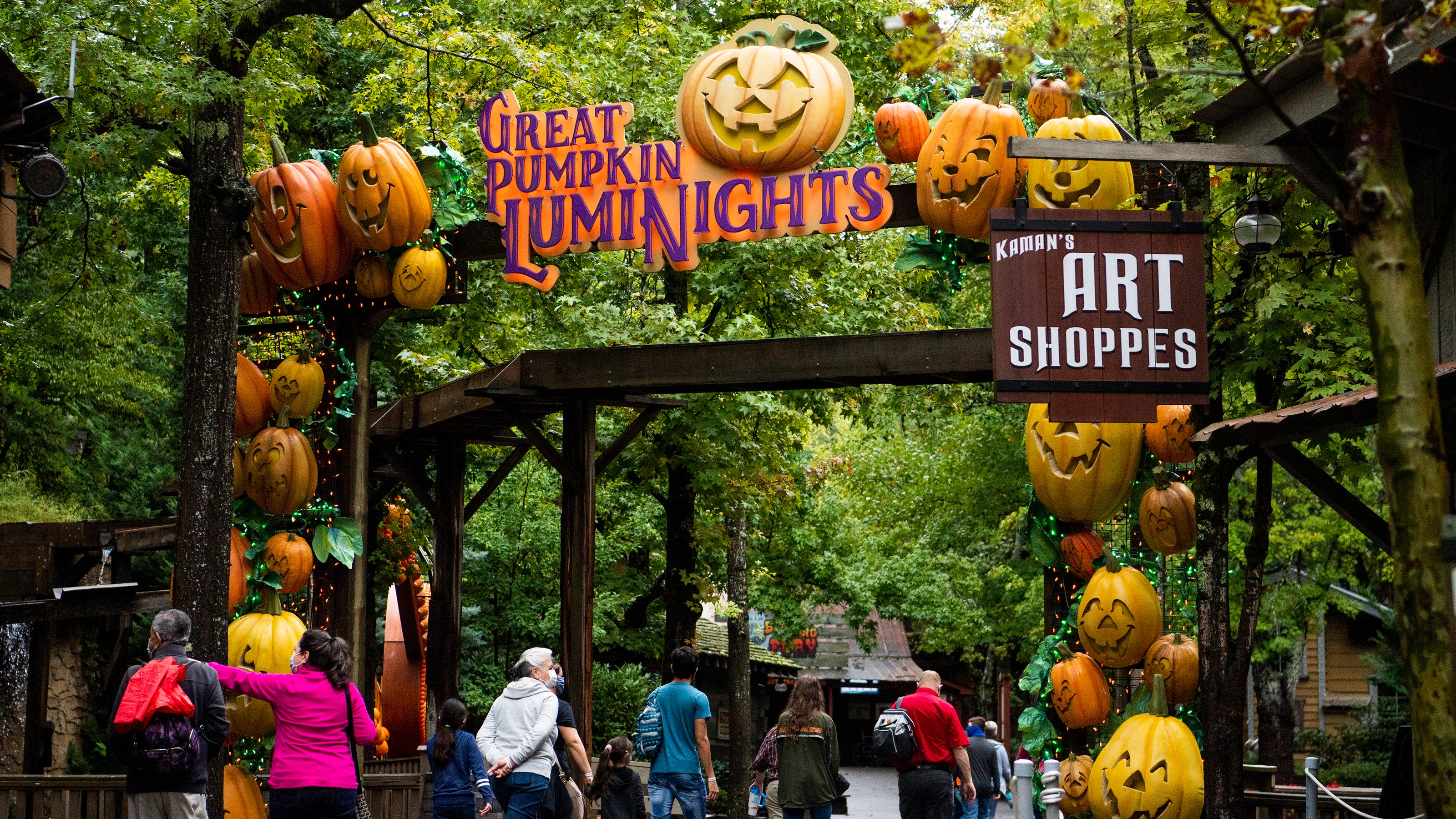 Dollywood Pumpkin Festival 2025 Lidia Ottilie