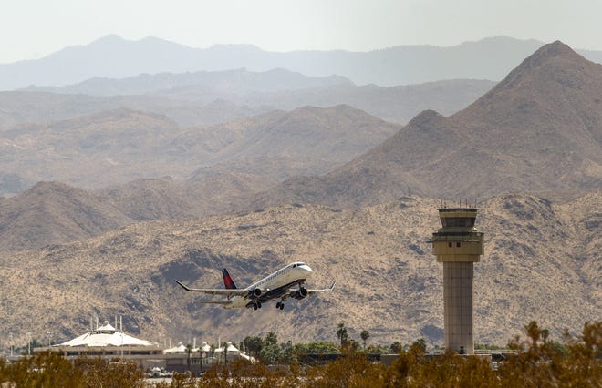 A Delta flight takes off from Palm Springs in 2020.