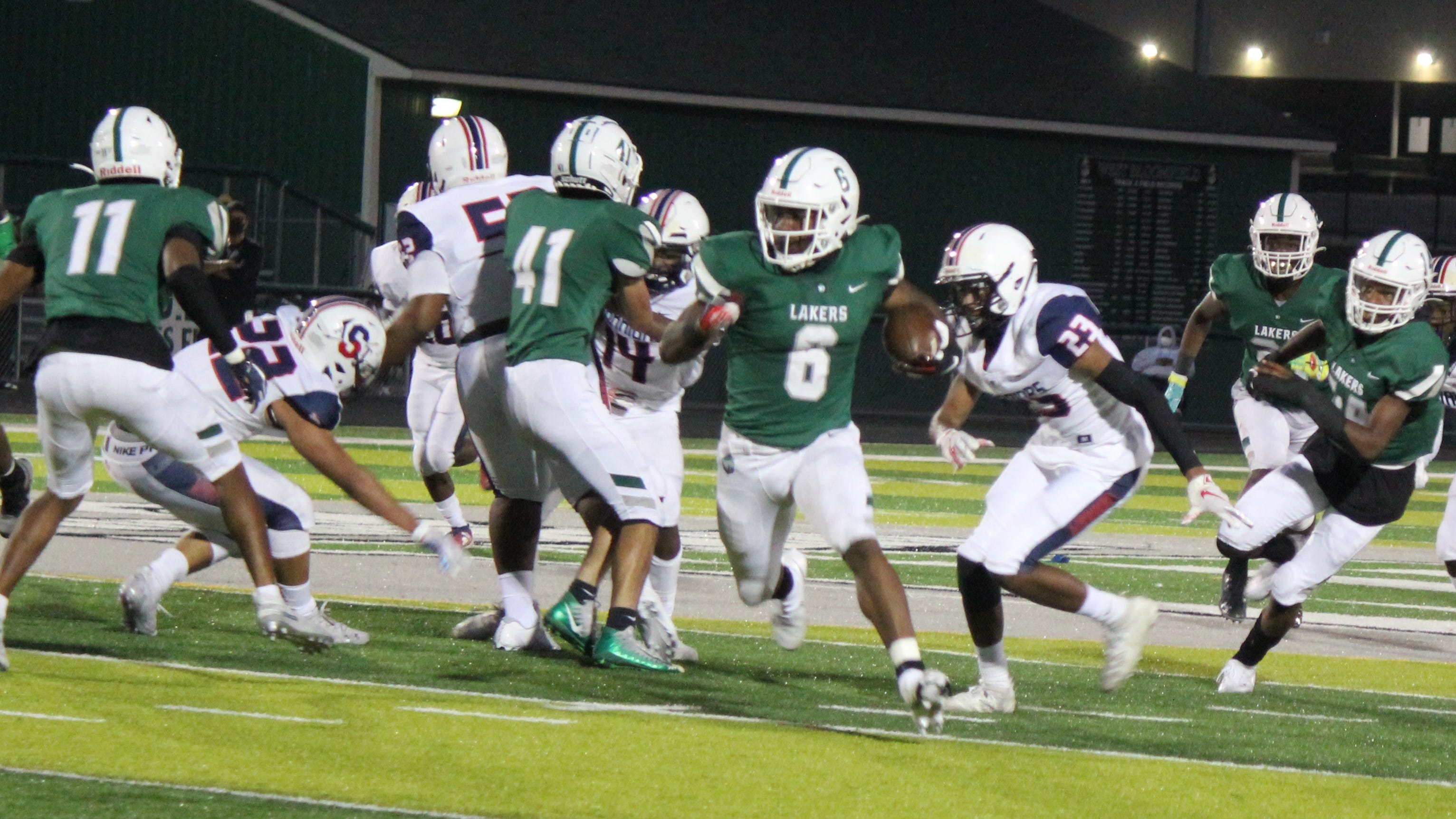 West Bloomfield football hangs on to beat Southfield A&T, 1715