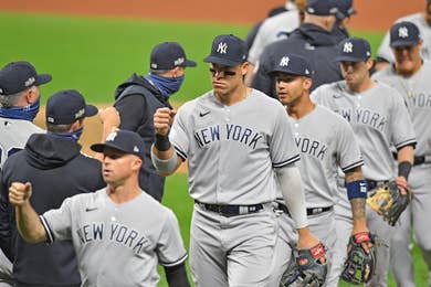 Boston 7, Seattle 4: Jacoby Ellsbury gets 7th homer in July; Mariners lose 13th in a row