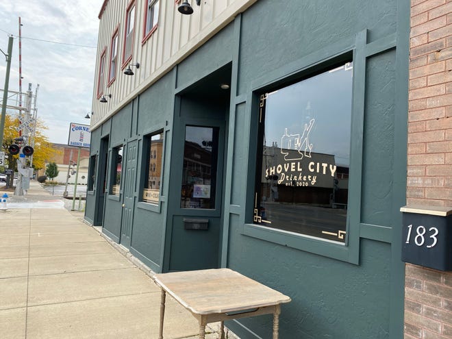 Shovel City Drinkery, located at 181 N. Main Street, offers cocktails, craft beer, bourbon and wine, as well as charcuterie boards and cigars.