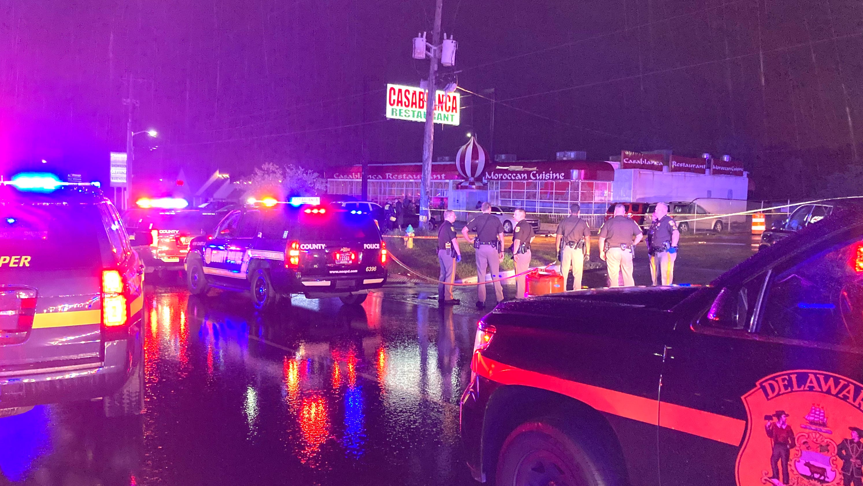 At least 1 dead in shooting outside restaurant near New Castle