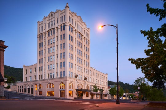 The Historic Ashland Springs hotel in Oregon was built in 1925 and has been lovingly restored with modern amenities.