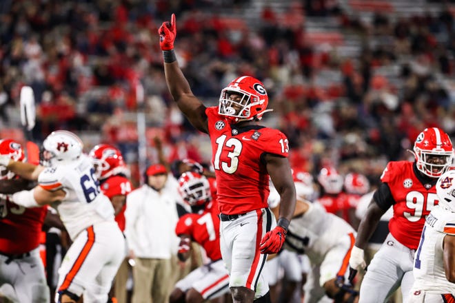 Georgia outside linebacker Azeez Ojulari (13) during a game against Auburn on Dooley Field at Sanford Stadium in Athens, Ga., on Saturday, Oct. 3, 2020. Ojulari could be an option for the Browns in the upcoming NFL Draft. [Photo by Tony Walsh]