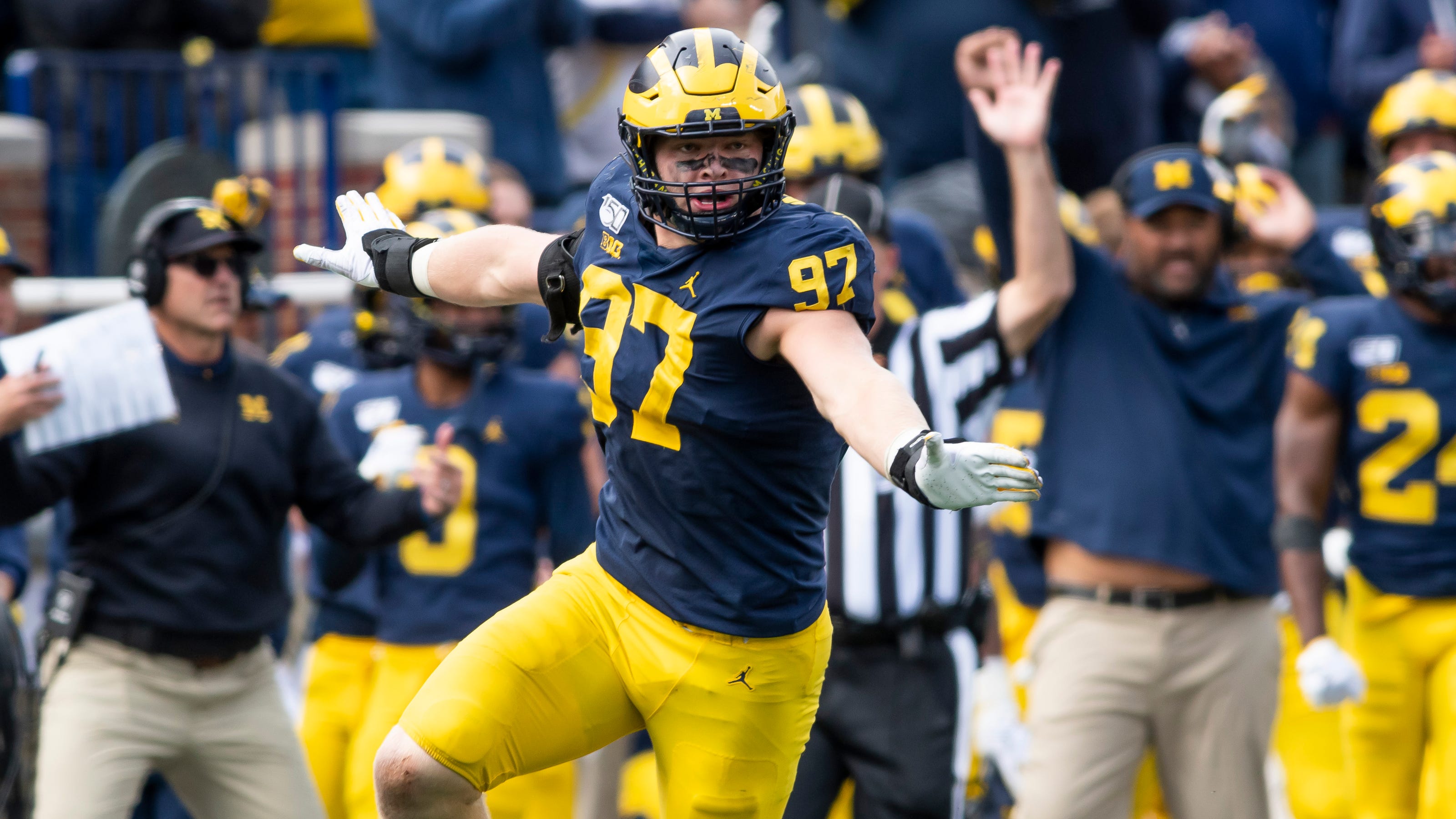 Aidan Hutchinson driven to take Michigan Wolverines to next level