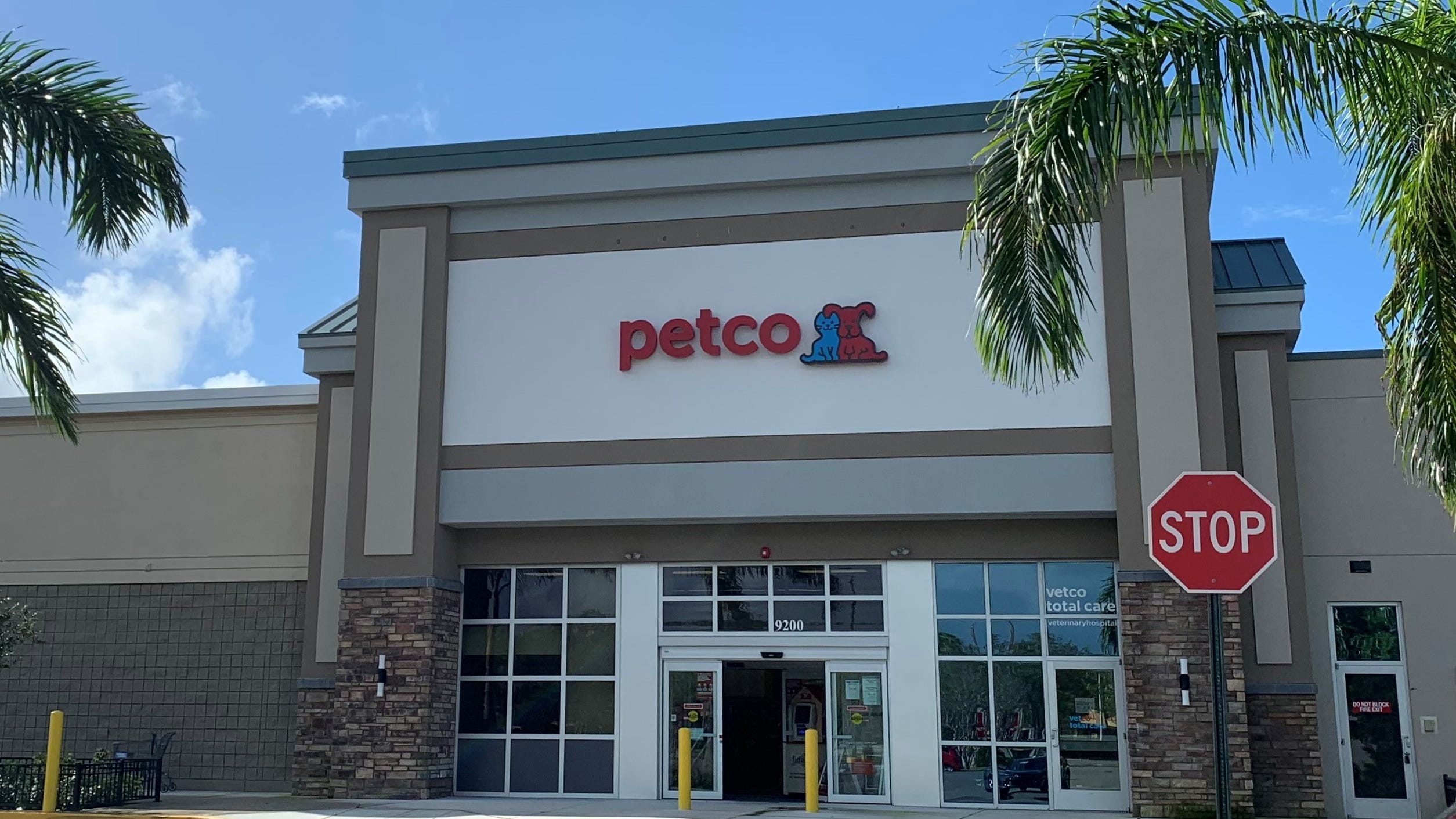 Petco stops sale of dog shock collars, calls on pet ...
