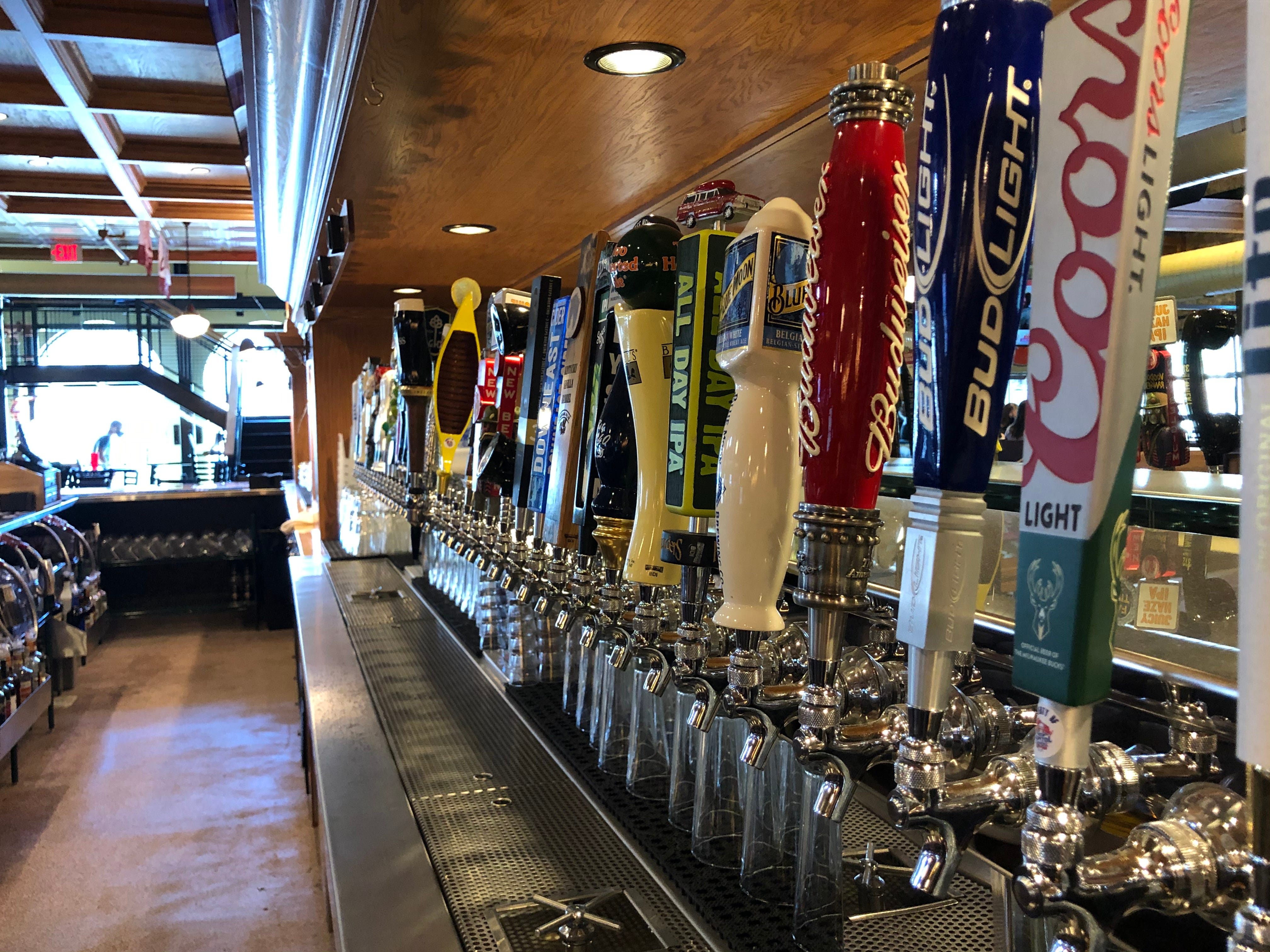 Milwaukee bar Brothers expands, reopens with new menu, TVs, patio