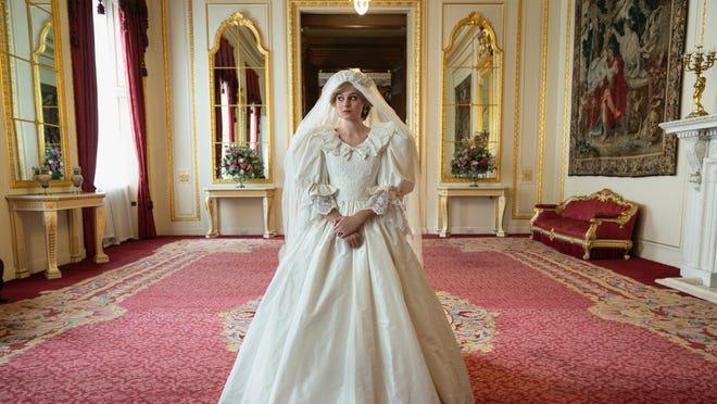 Margaret Thatcher Played By Gillian Anderson On Crown Draws Response