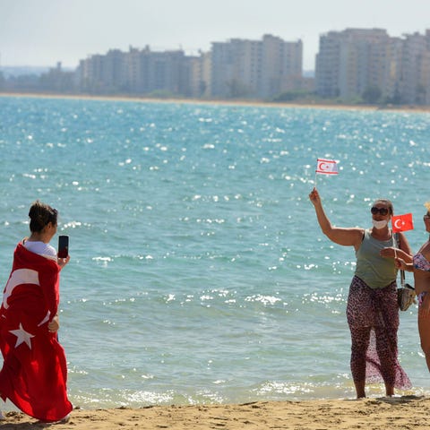 People with Turkish and Turkish Cypriot breakaway 