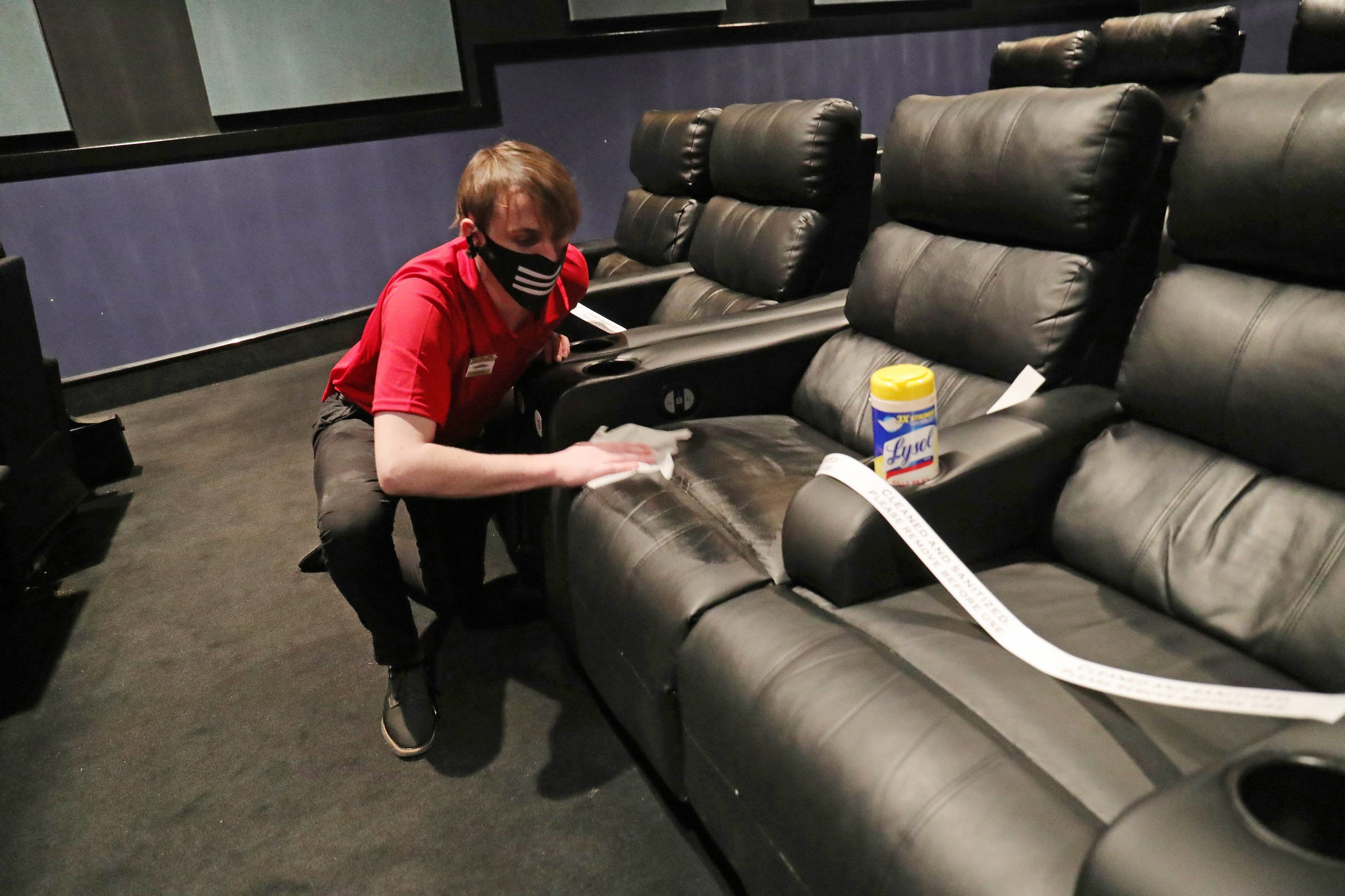 Metro Detroiters Give Thumbs Up To Reopened Movie Theaters