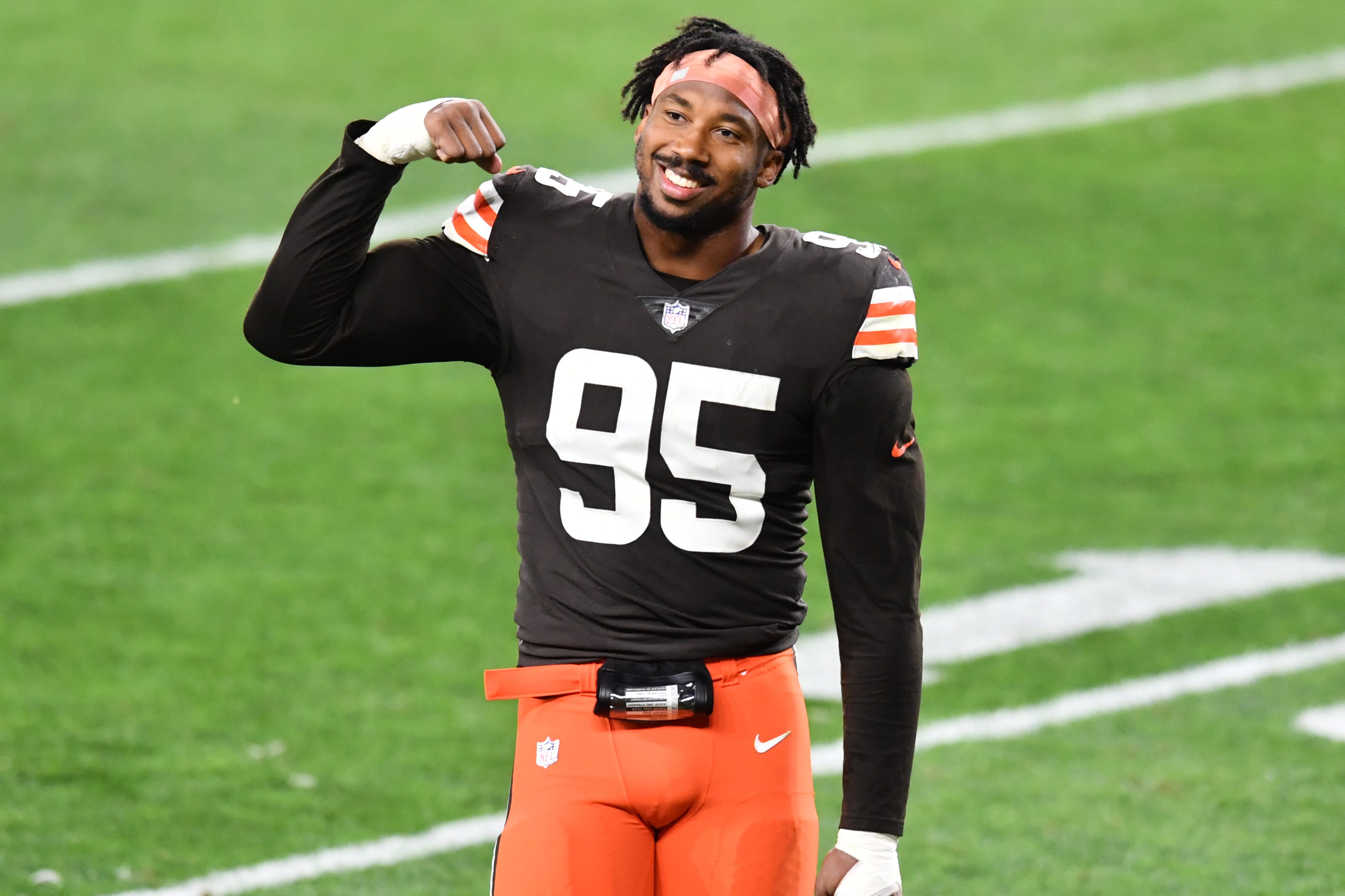NFL Sunday: Myles Garrett emerging as a star; Cowboys D defunct?