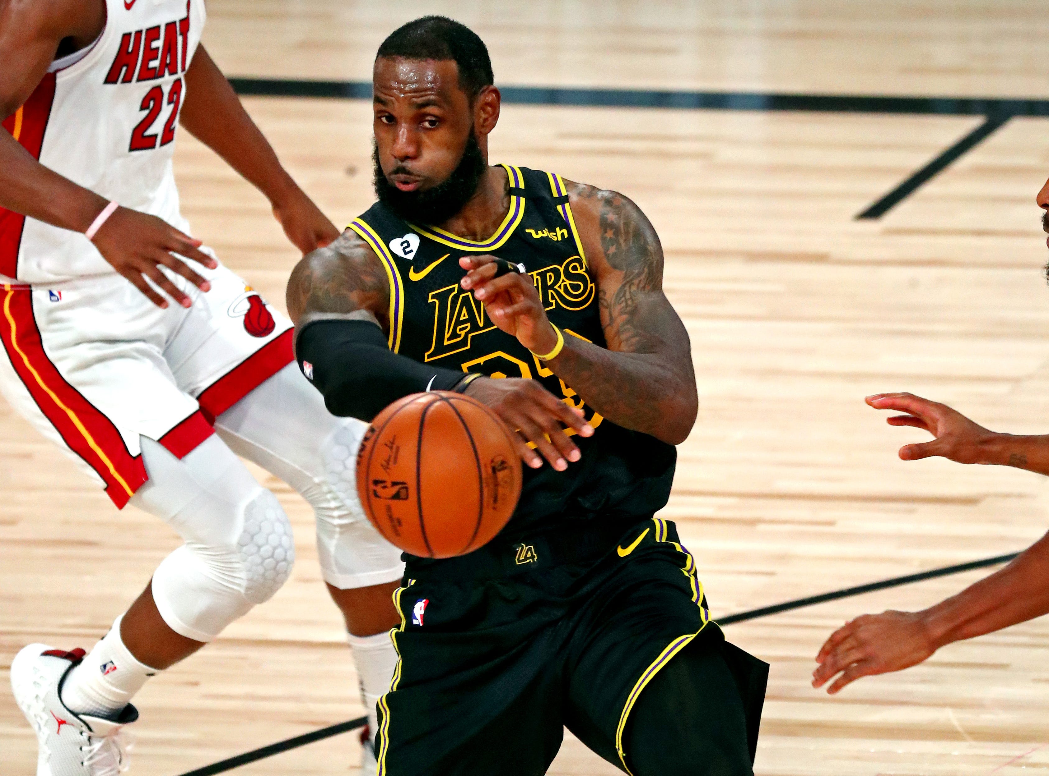 Lebron James Clutch Play Lauded By Isiah Thomas After Late Pass