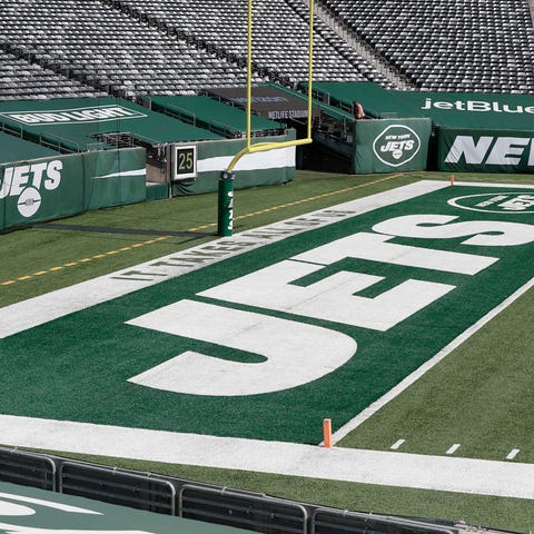 The Jets' home game against the Cardinals remains 
