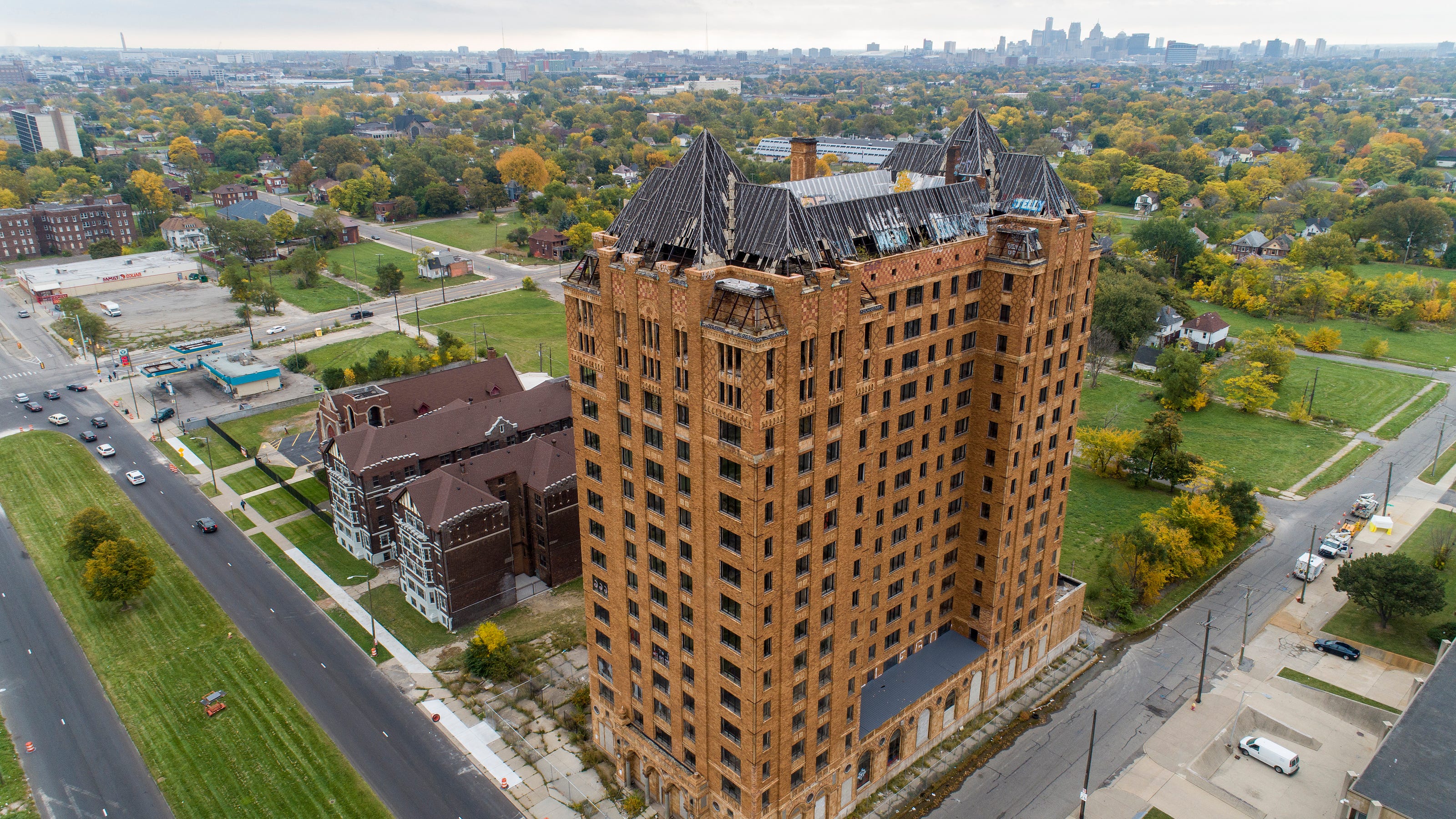 $7M in pandemic funds OK'd to renovate Detroit's historic Lee Plaza