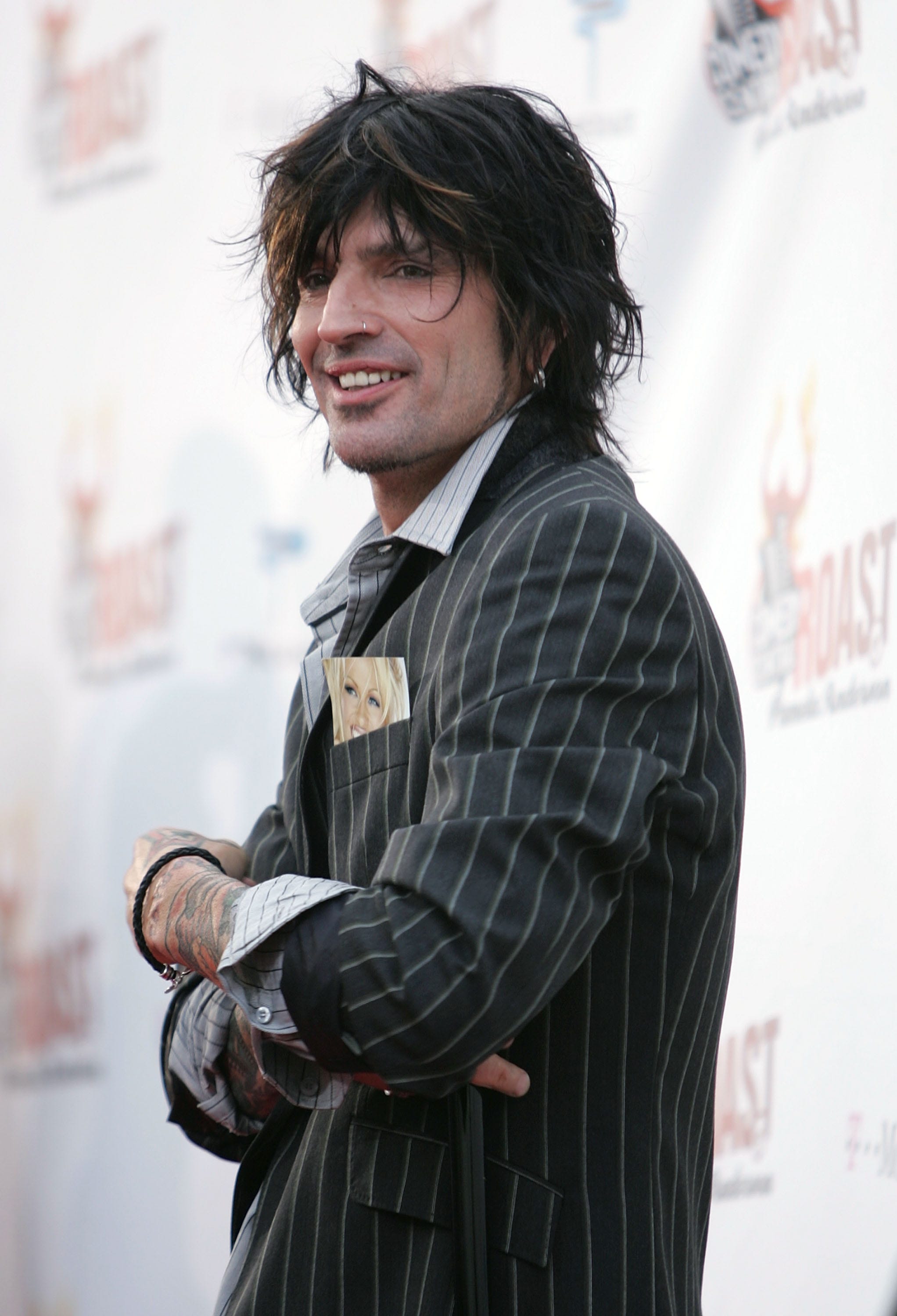 Tommy Lee says he was 'on a bender' when he posted nude photo online