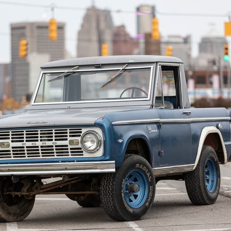 This 1966 Ford Bronco, with a VIN number of 000, is the first Ford Bronco ever to roll off the production line. It is owned by Seth Burgett, of Glen Carbon, Illinois, who Gateway Bronco, a company that makes new re-imagined versions of the iconic SUV.