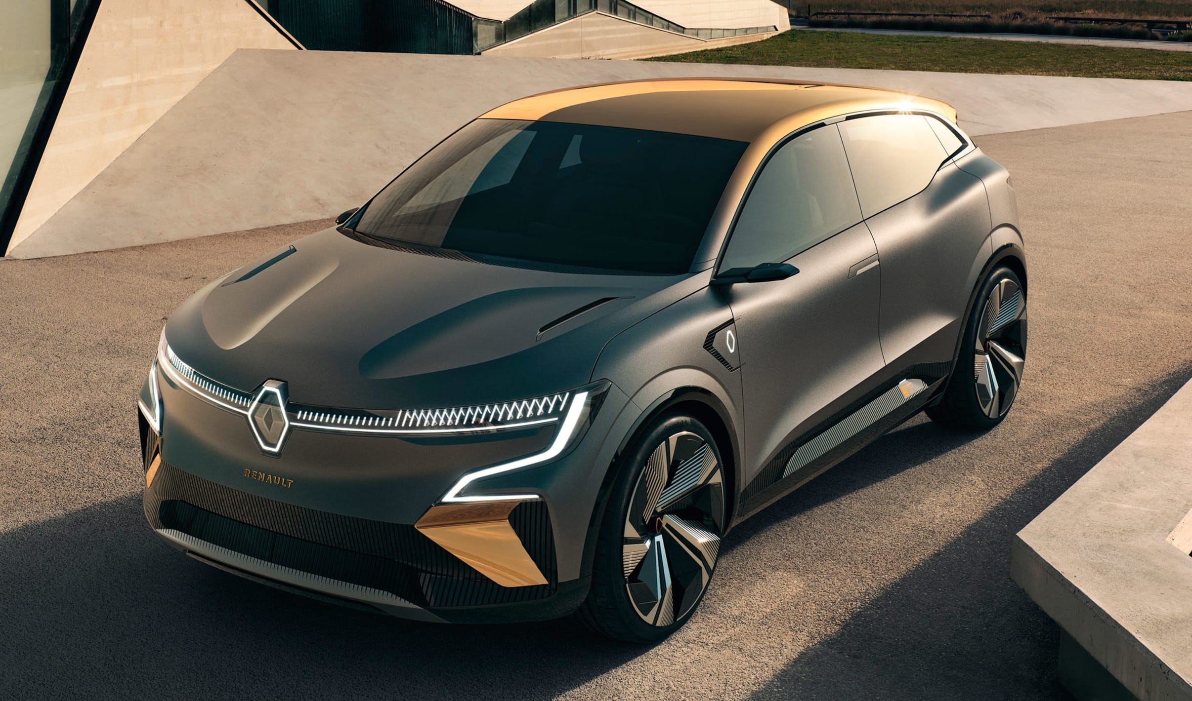 Renault Bolsters Electric Car Lineup After Squandering Lead