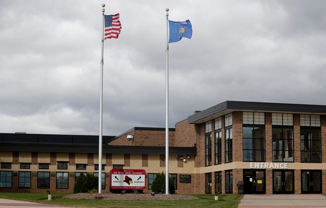 School reopenings: De Pere will delay decision until late November School reopenings: De Pere will delay decision until late November