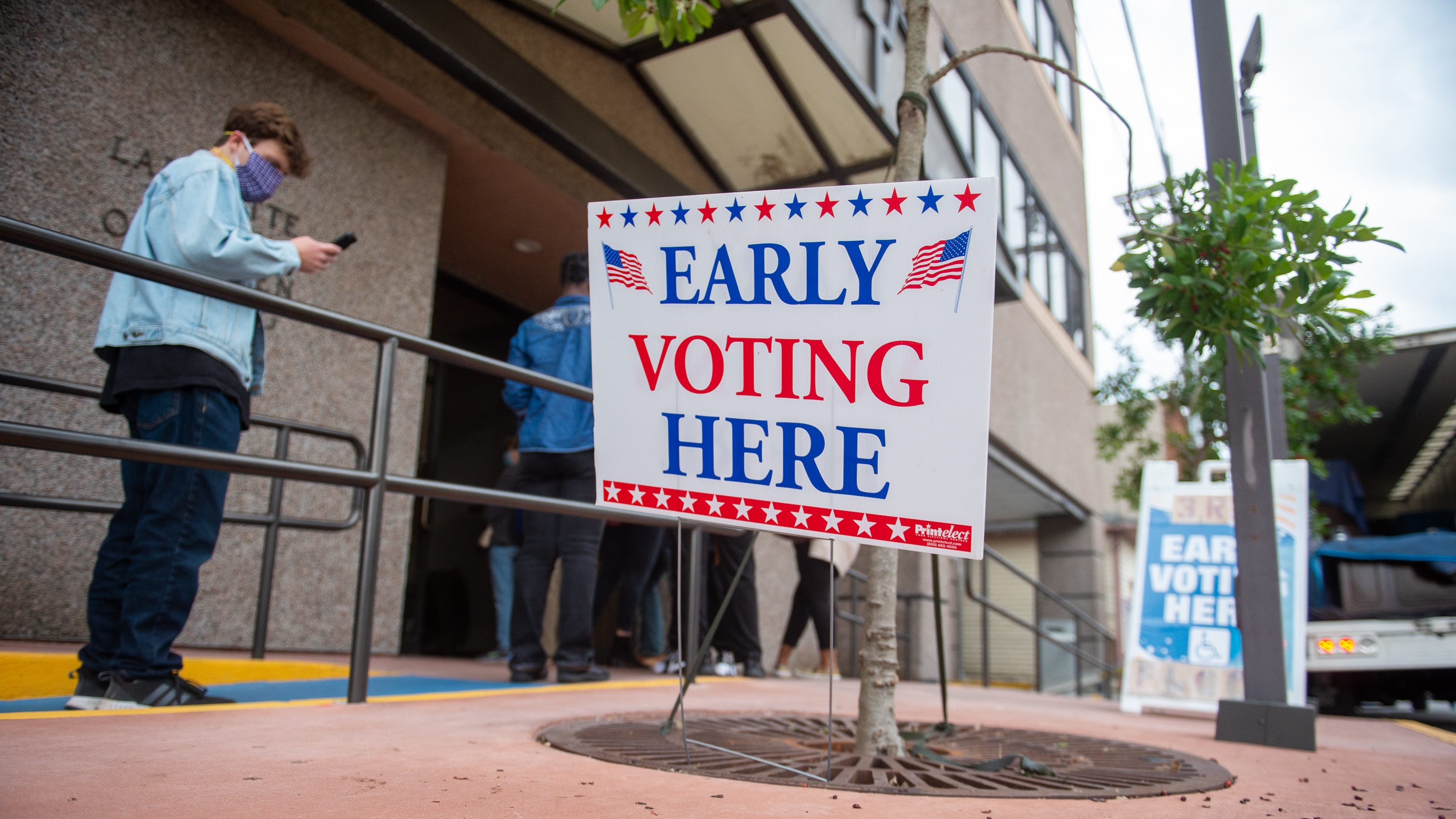 Florida early voting Compare turnout to previous elections