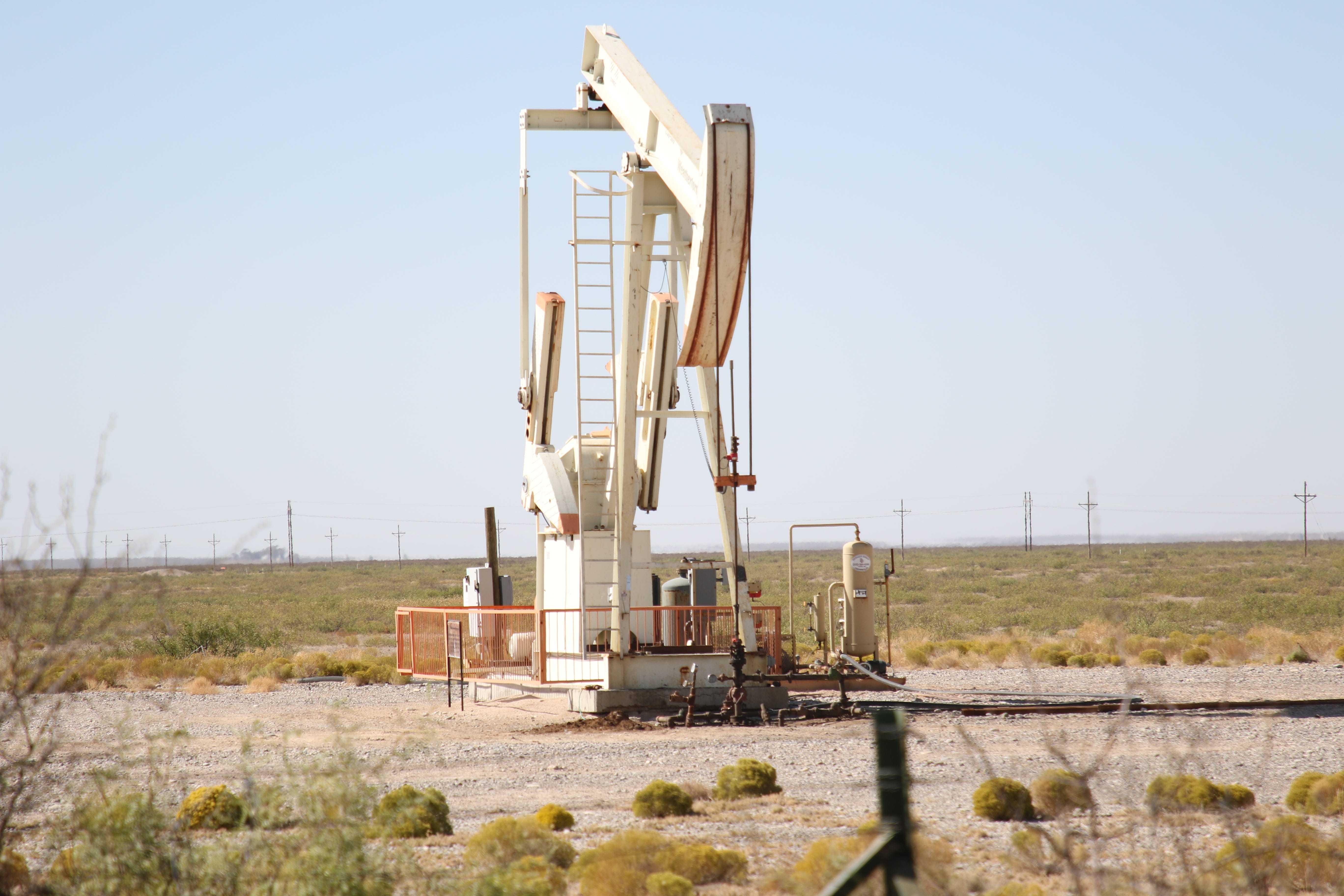 Oil and gas leases in New Mexico attacked despite billions in revenue