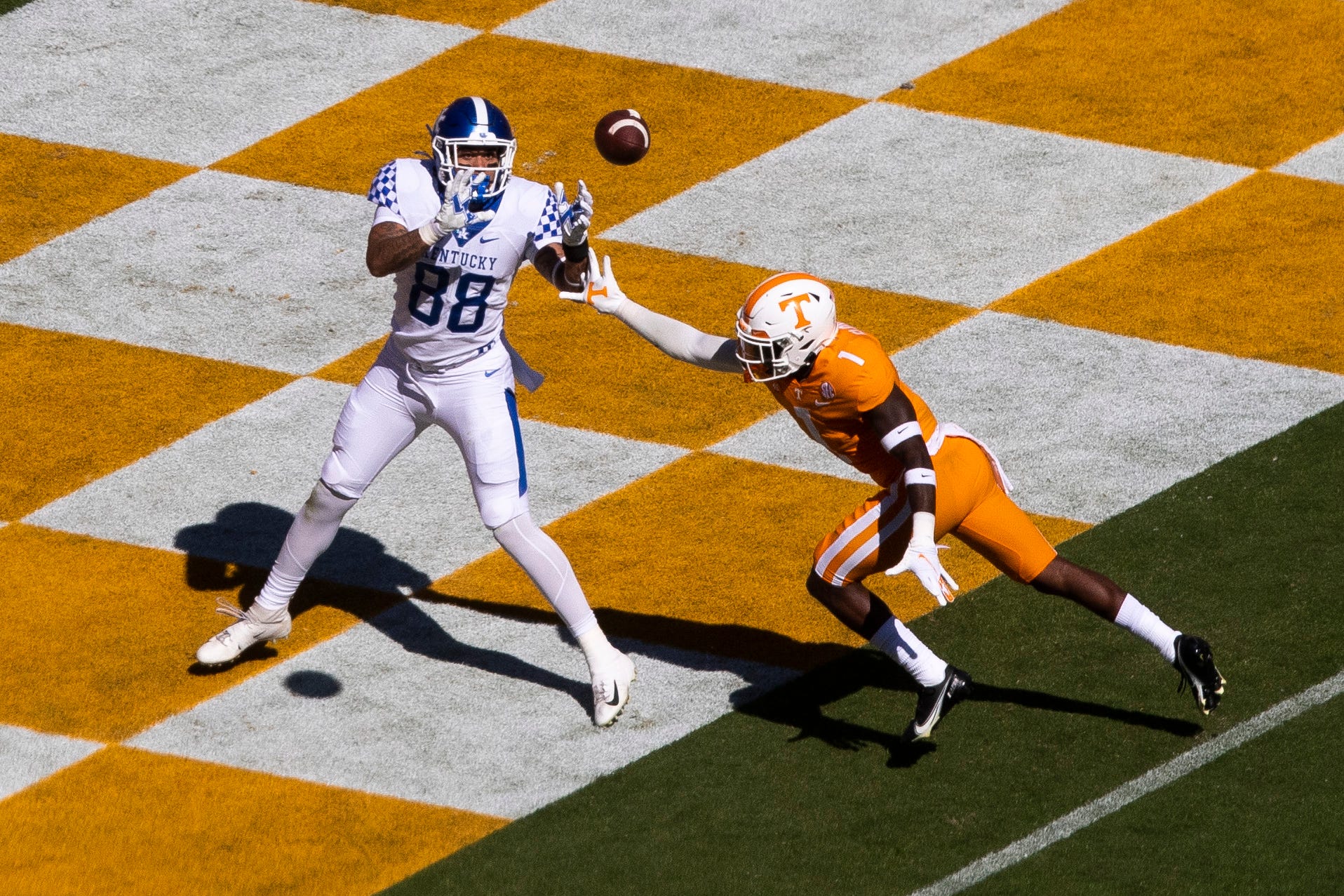 Is Tennessee football vs. Kentucky rivalry in jeopardy after SEC expands?