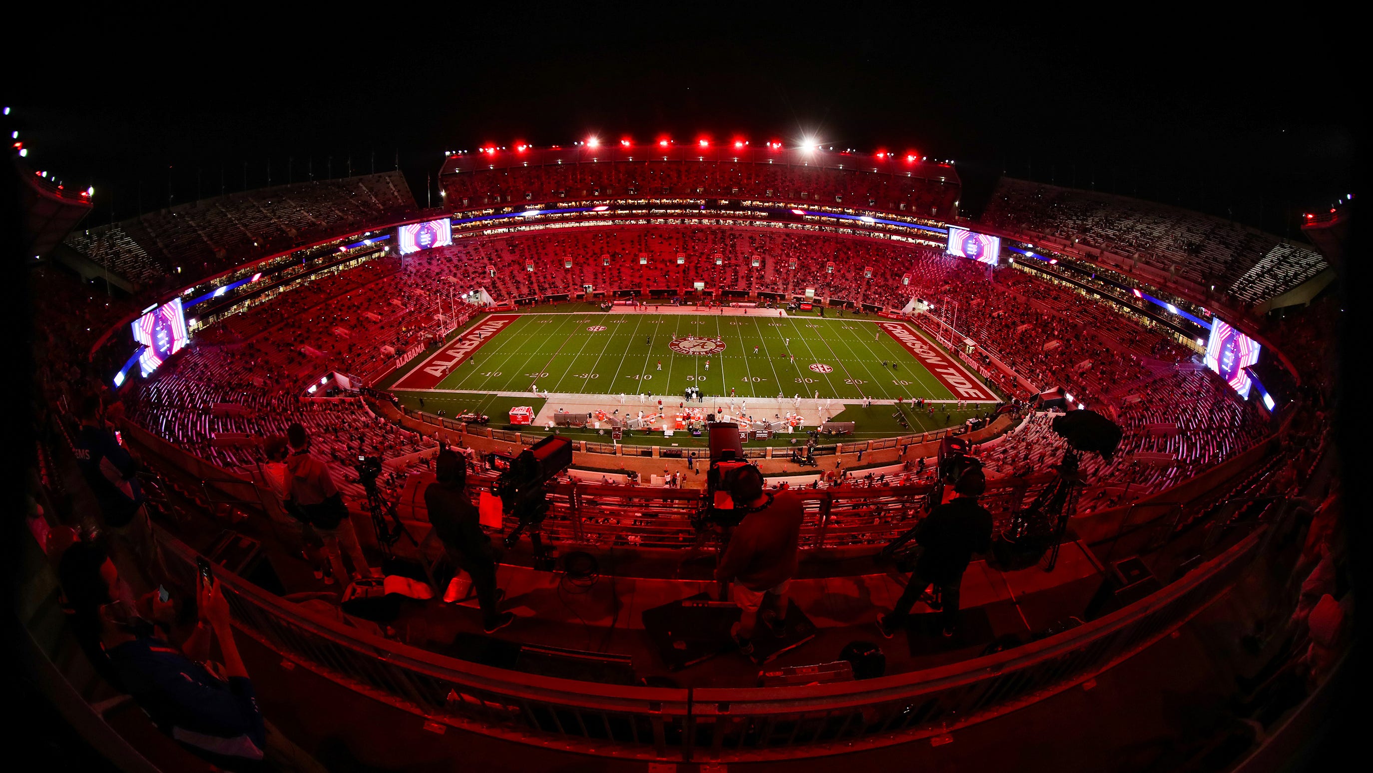 See Dixieland Delight Light Show During Alabama Georgia Football see-dixieland-delight-light-show-during-alabama-georgia-football