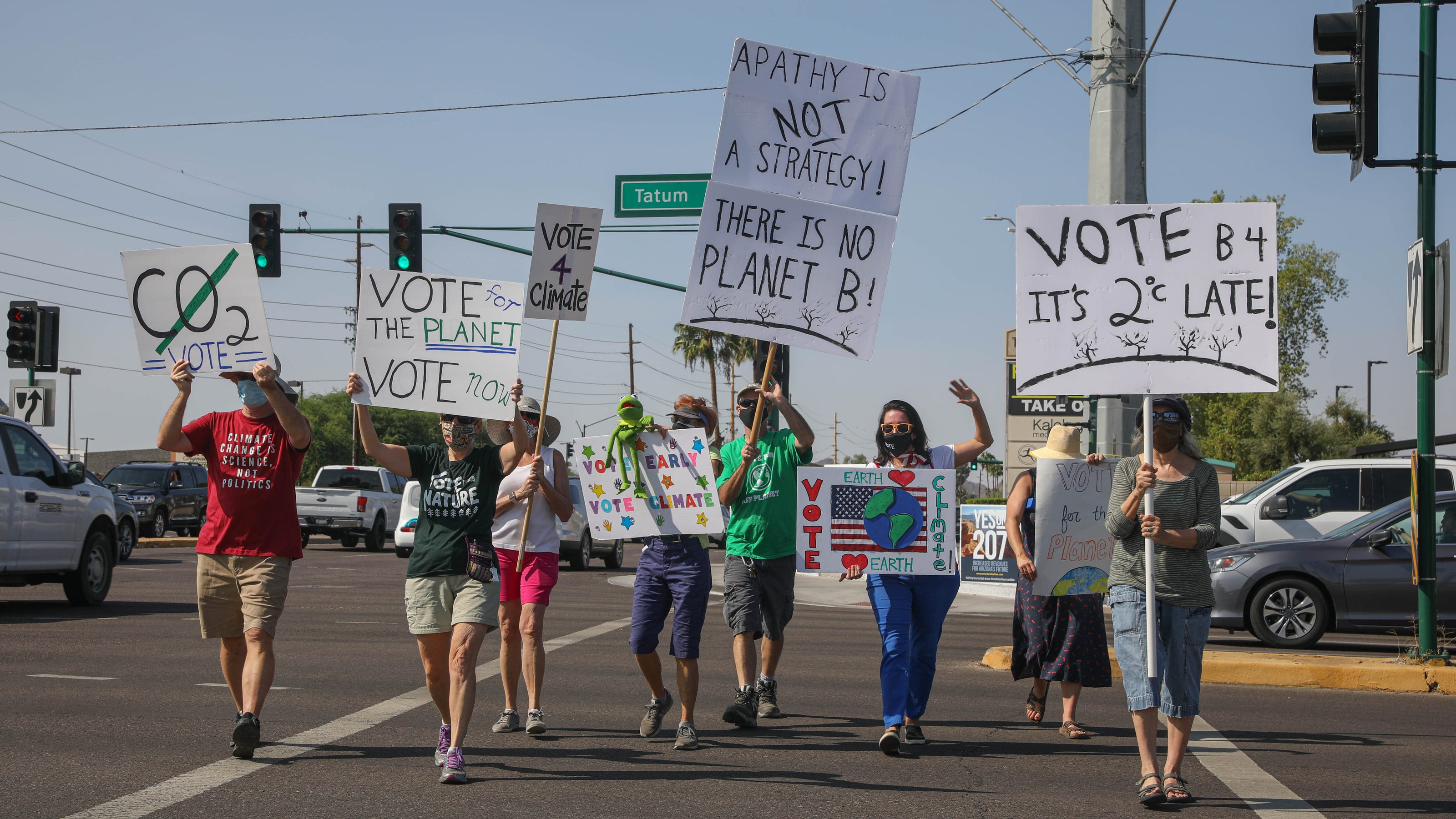 Climate change activists host weekend vigils seeking bipartisan solutions - The Arizona Republic