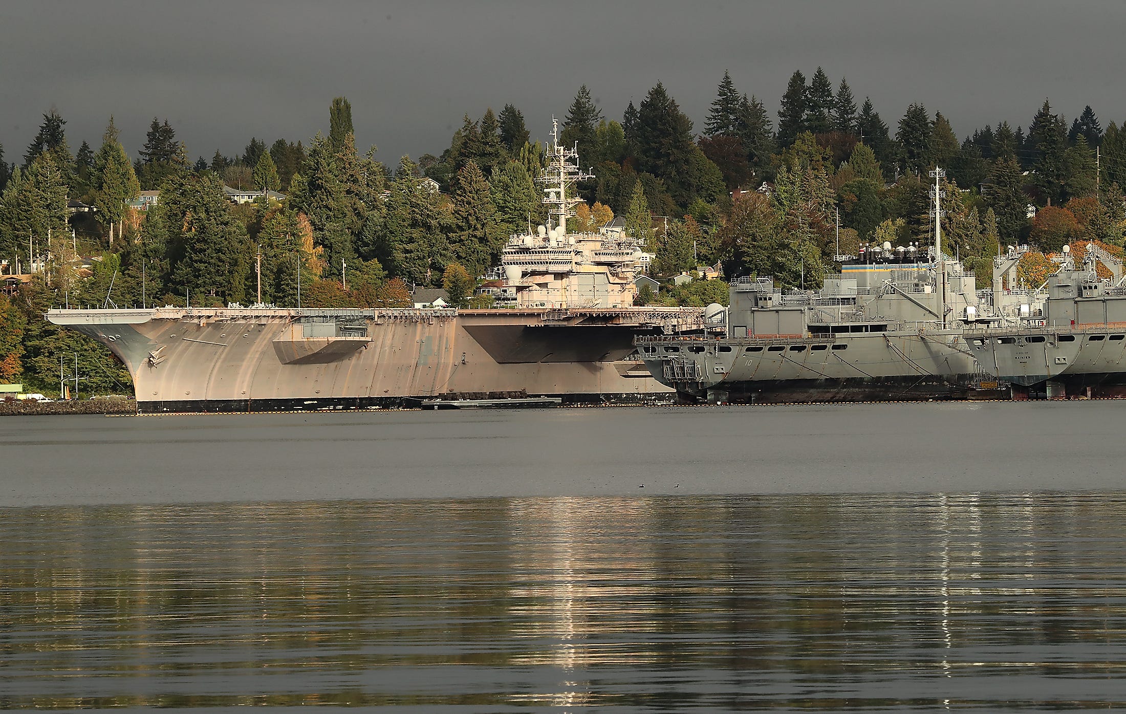 Former Kitty Hawk aircraft carrier leaves dry dock in Bremerton