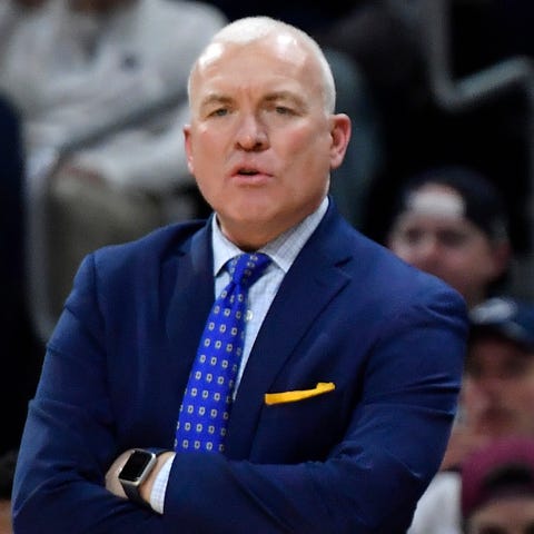 Penn State basketball coach Pat Chambers resigned 