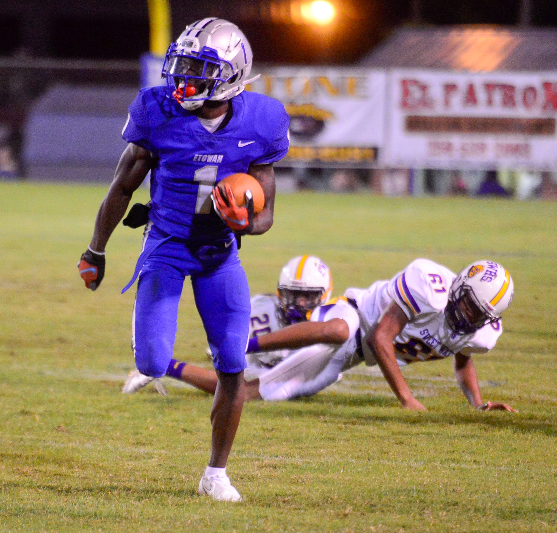 Etowah County players honored on 2020 ASWA All-State football teams