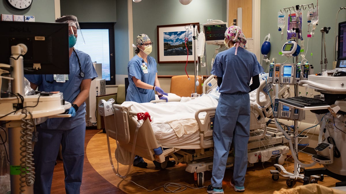 Inside Sparrow Hospital's COVID19 intensive care unit