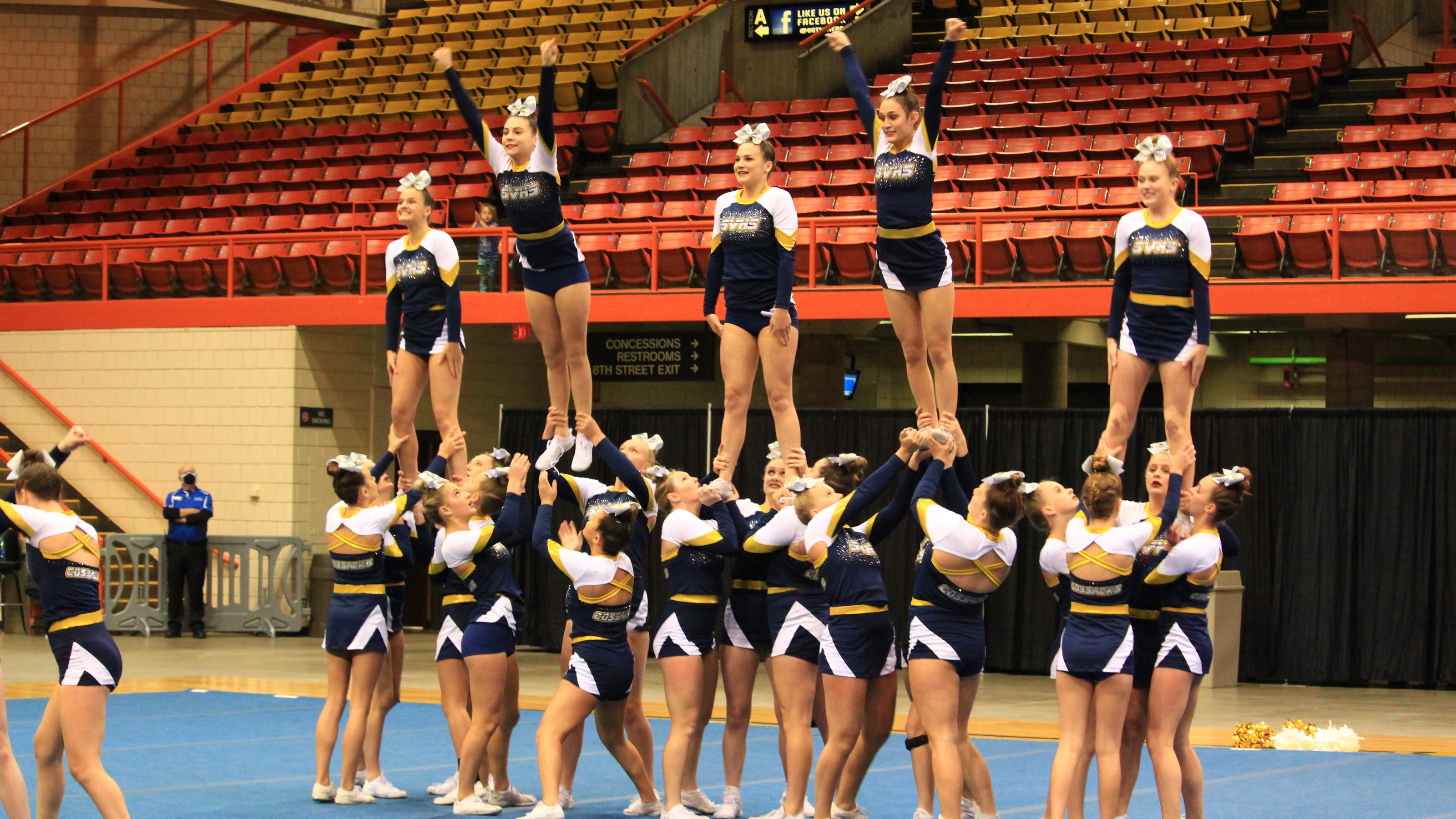 Cheer & dance Washington, Roosevelt, Dakota Valley, Sioux Valley win