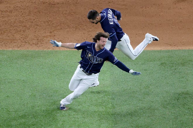 photo Brett Phillips Airplane excitable brett phillips became a world