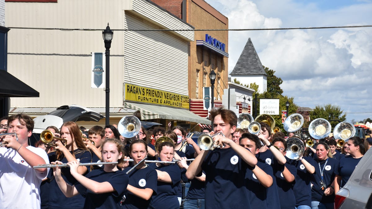 Dickson County High School photos 2020