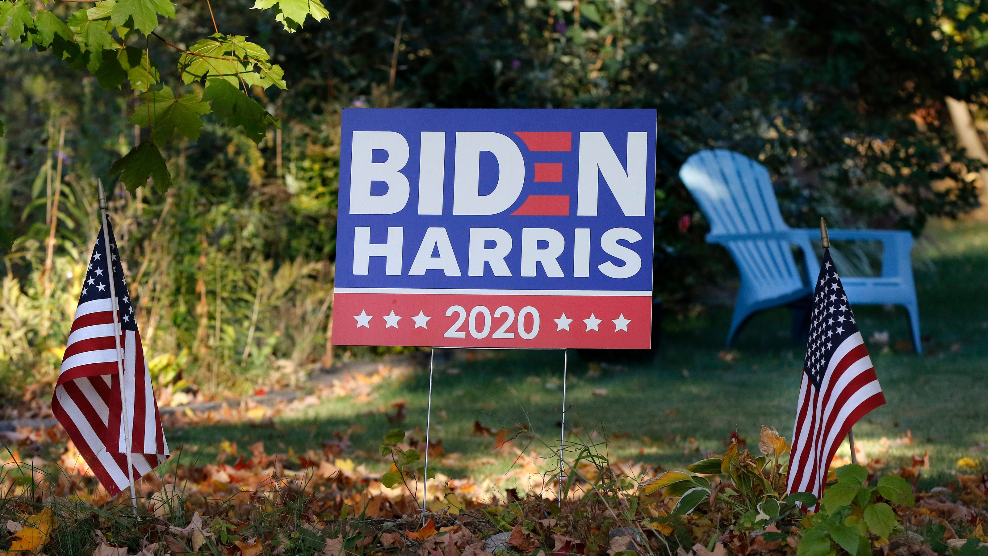 4. Biden Harris Campaign Nail Art - wide 1