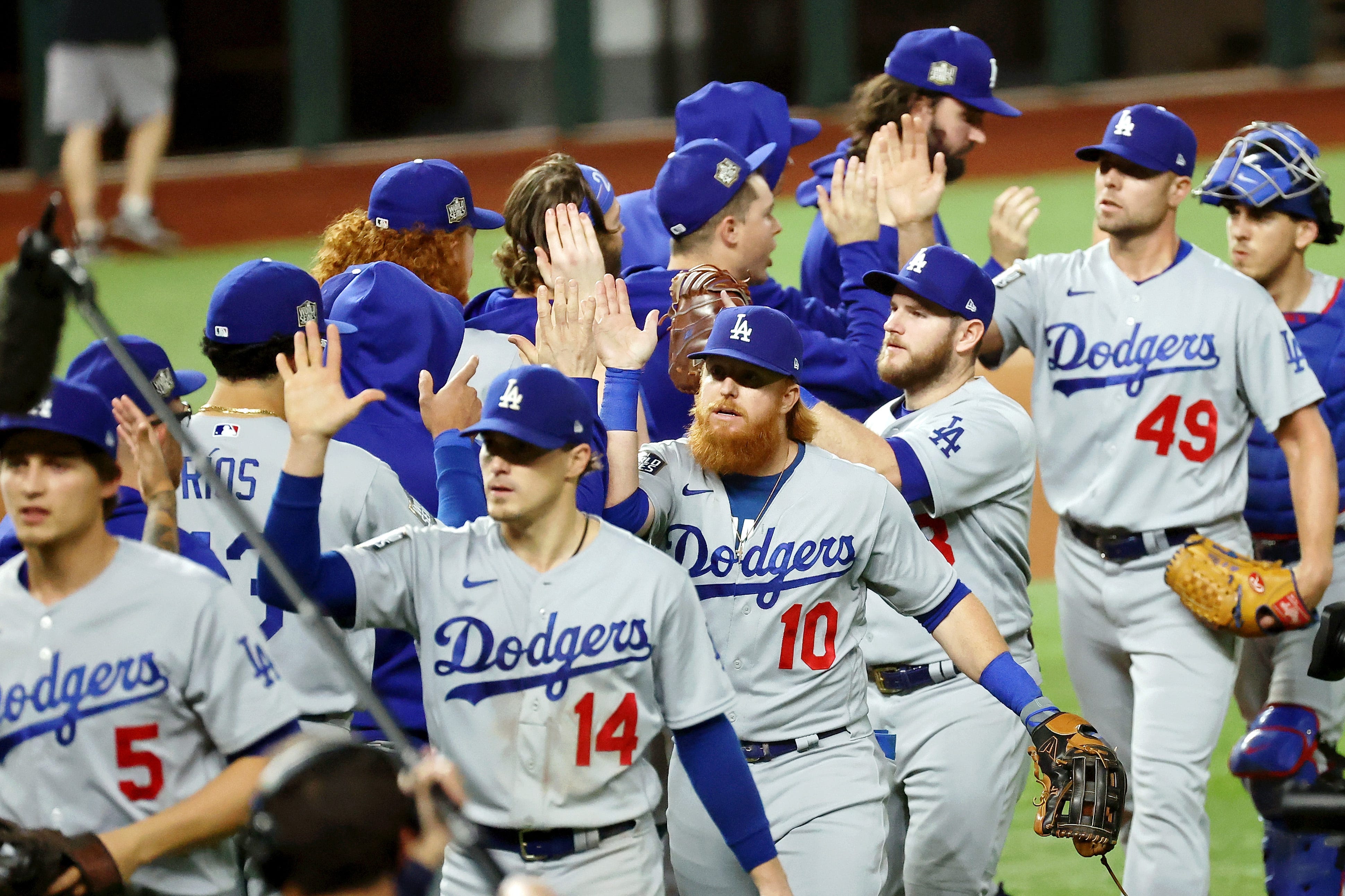 Dodgers buscan el campeonato hoy cuando se enfrenten a Rays en J6