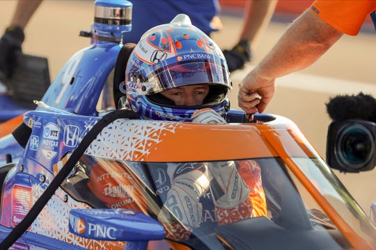 Scott Dixon prepares to warm up for an IndyCar auto race Sunday, Oct. 25, 2020, in St. Petersburg, Fla.