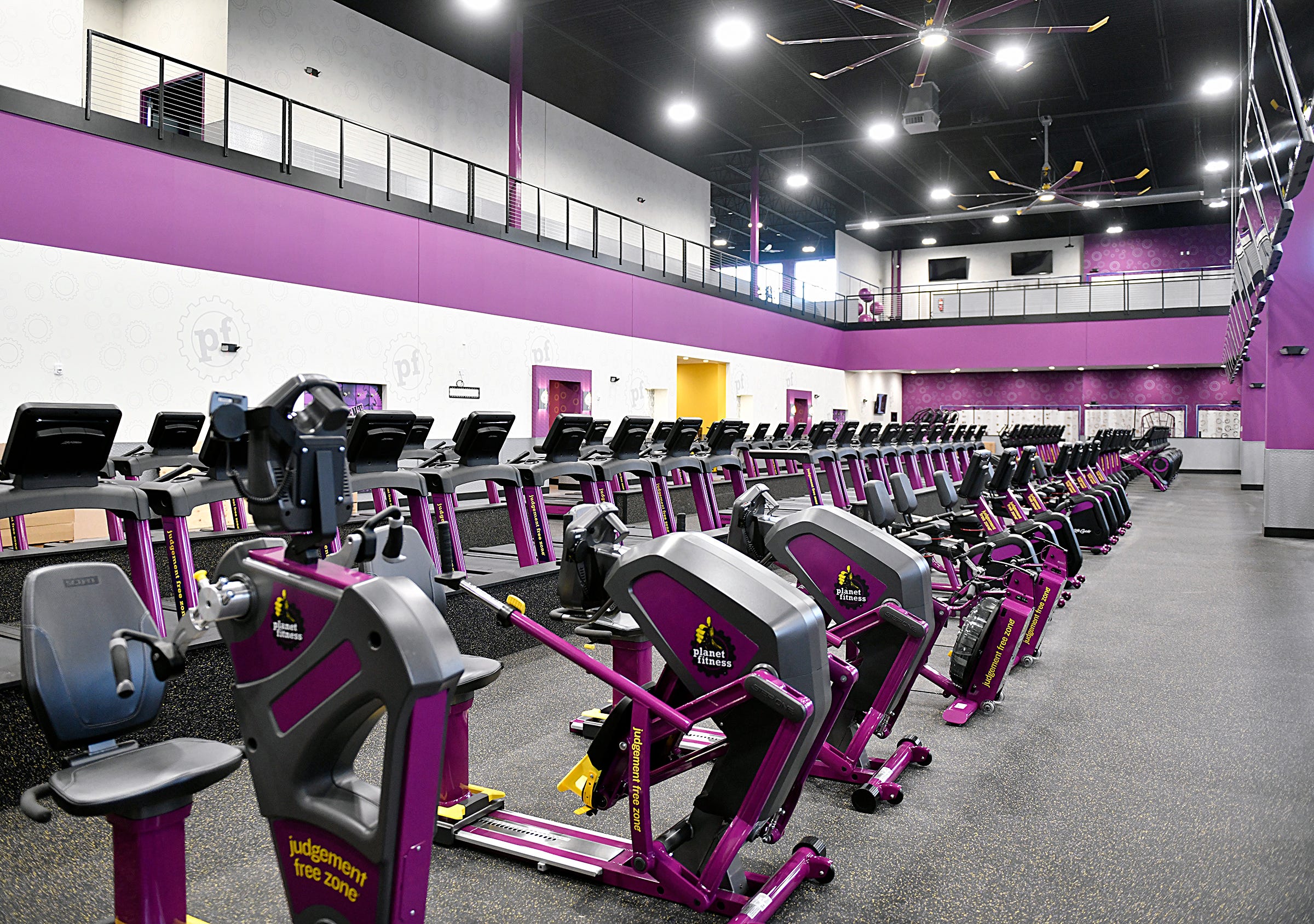 Vineland Planet Fitness hiring staff, preparing for grand opening