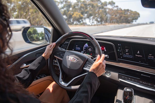 Self Driving Smackdown Tesla Autopilot V Cadillac Super Cruise