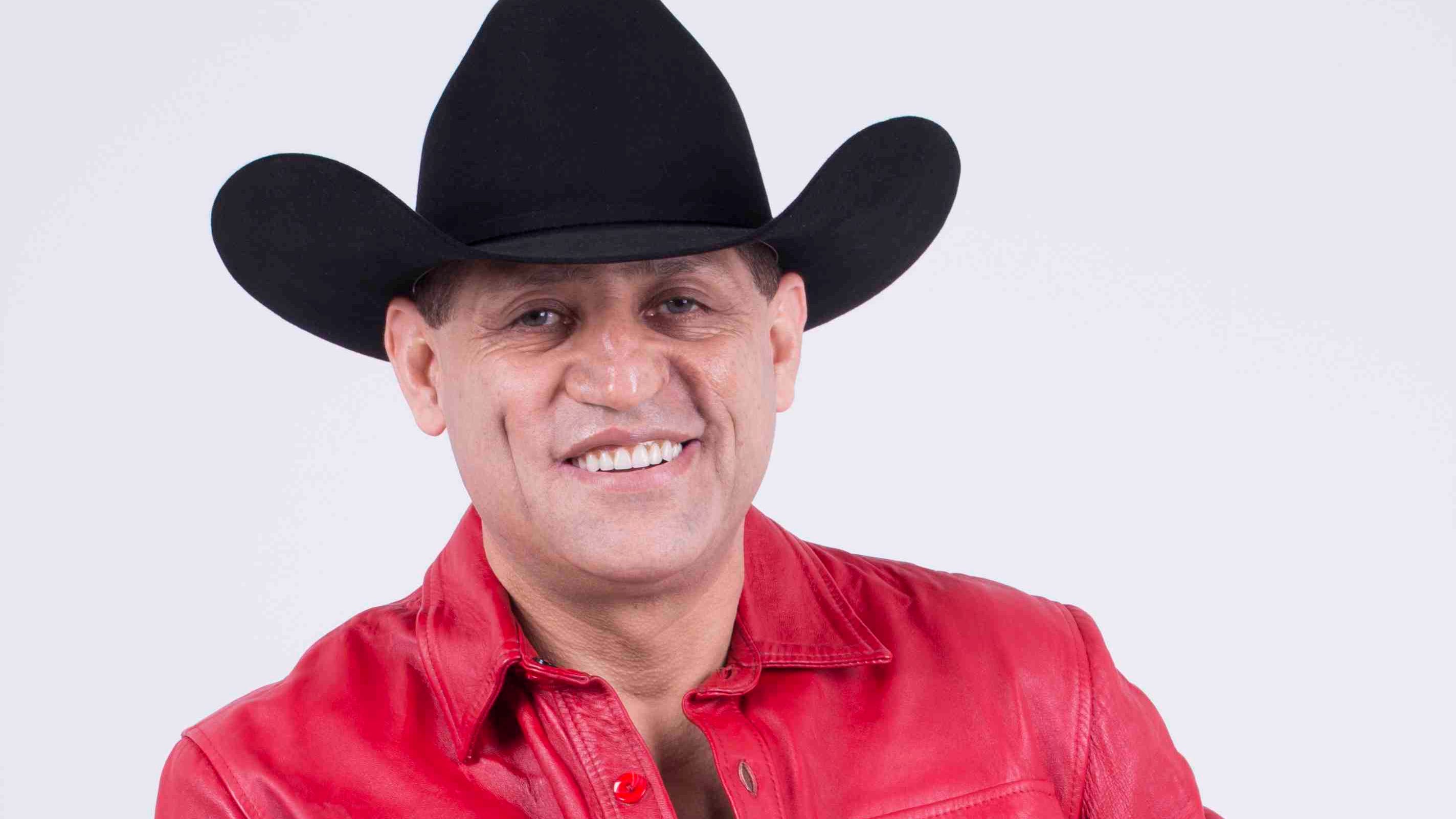 Pancho Barraza celebra a Carmen Salinas Pancho Barraza celebra a Carmen Salinas