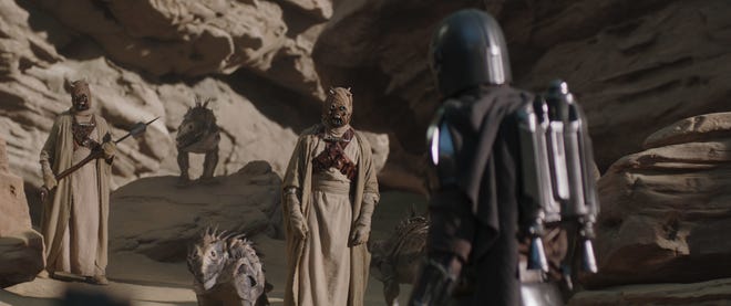 Mandalorian Season 2 Review Star Wars Reveal Can T Save Opener