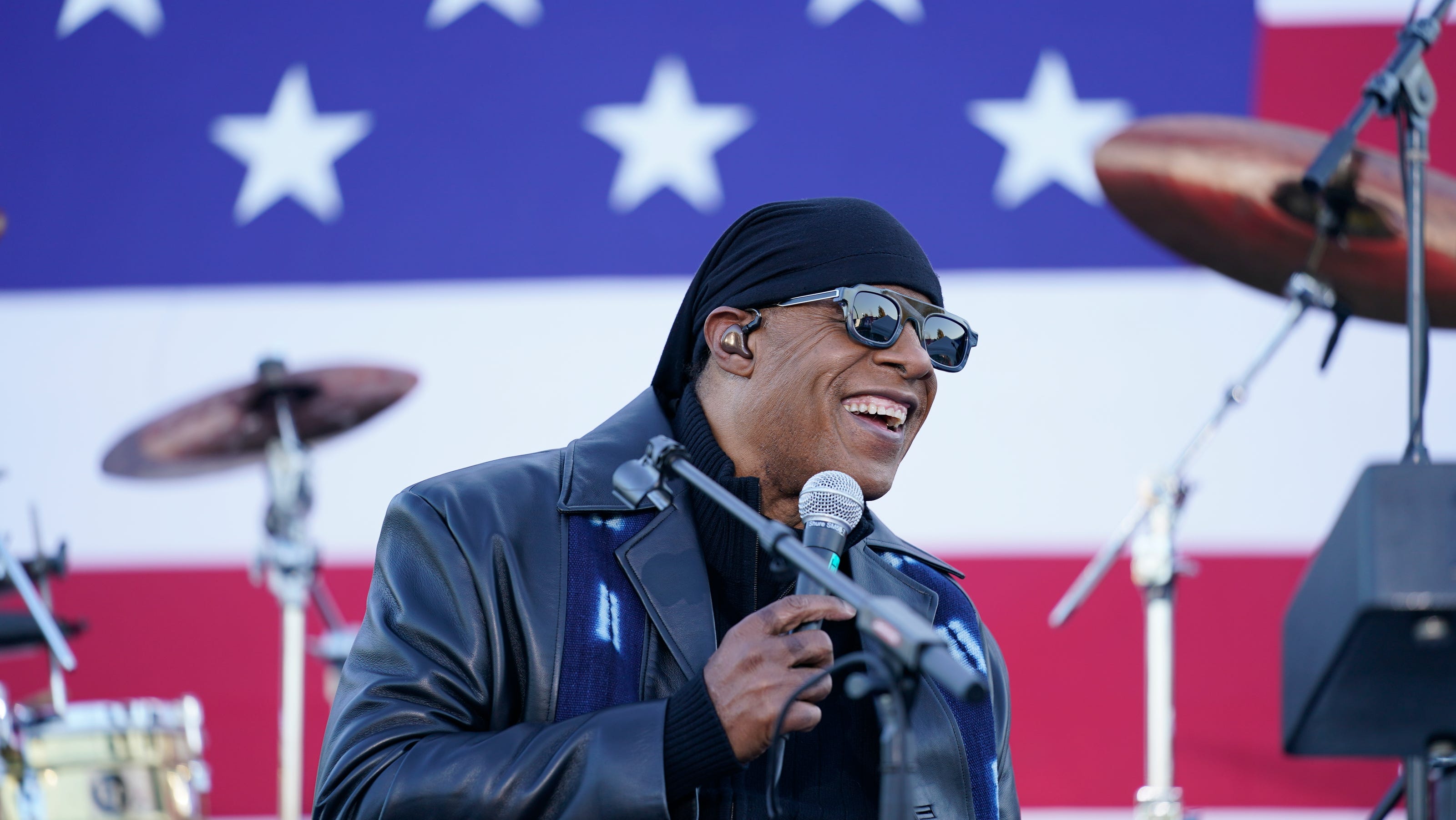 Joe Biden, Barack Obama, Stevie Wonder rally voters in Detroit - The Detroit News