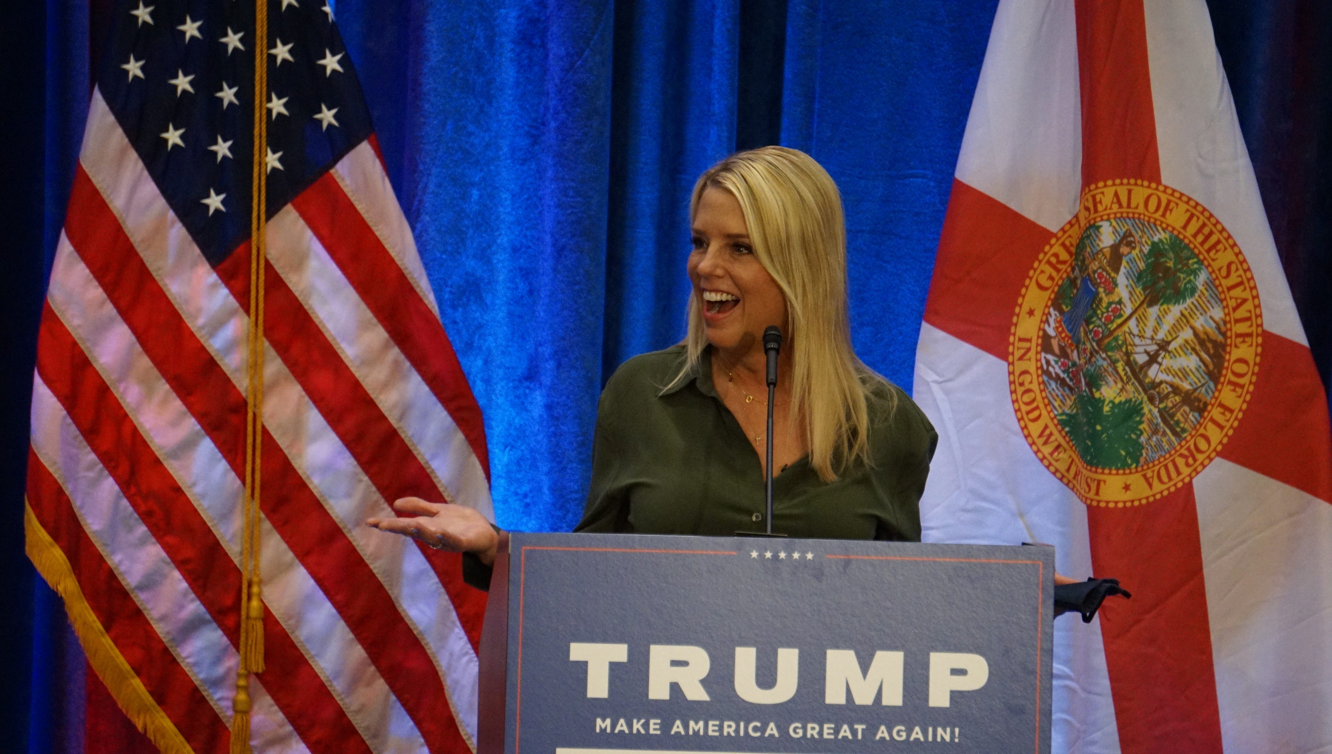 Trump rewards Pam Bondi with prestigious Kennedy Center board seat