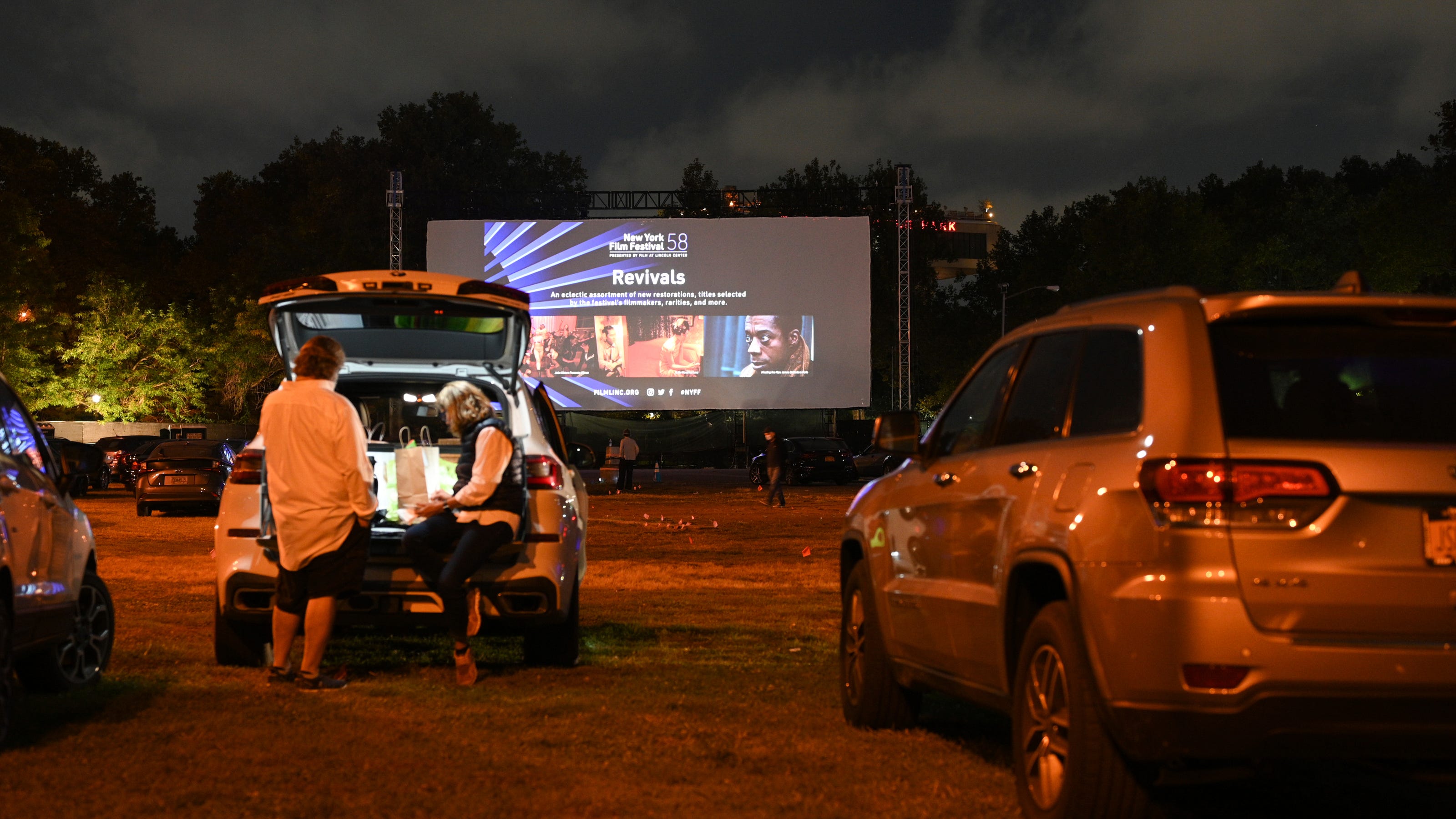 Covid 19 Historic Season For Drive In Movies Approaches Winter