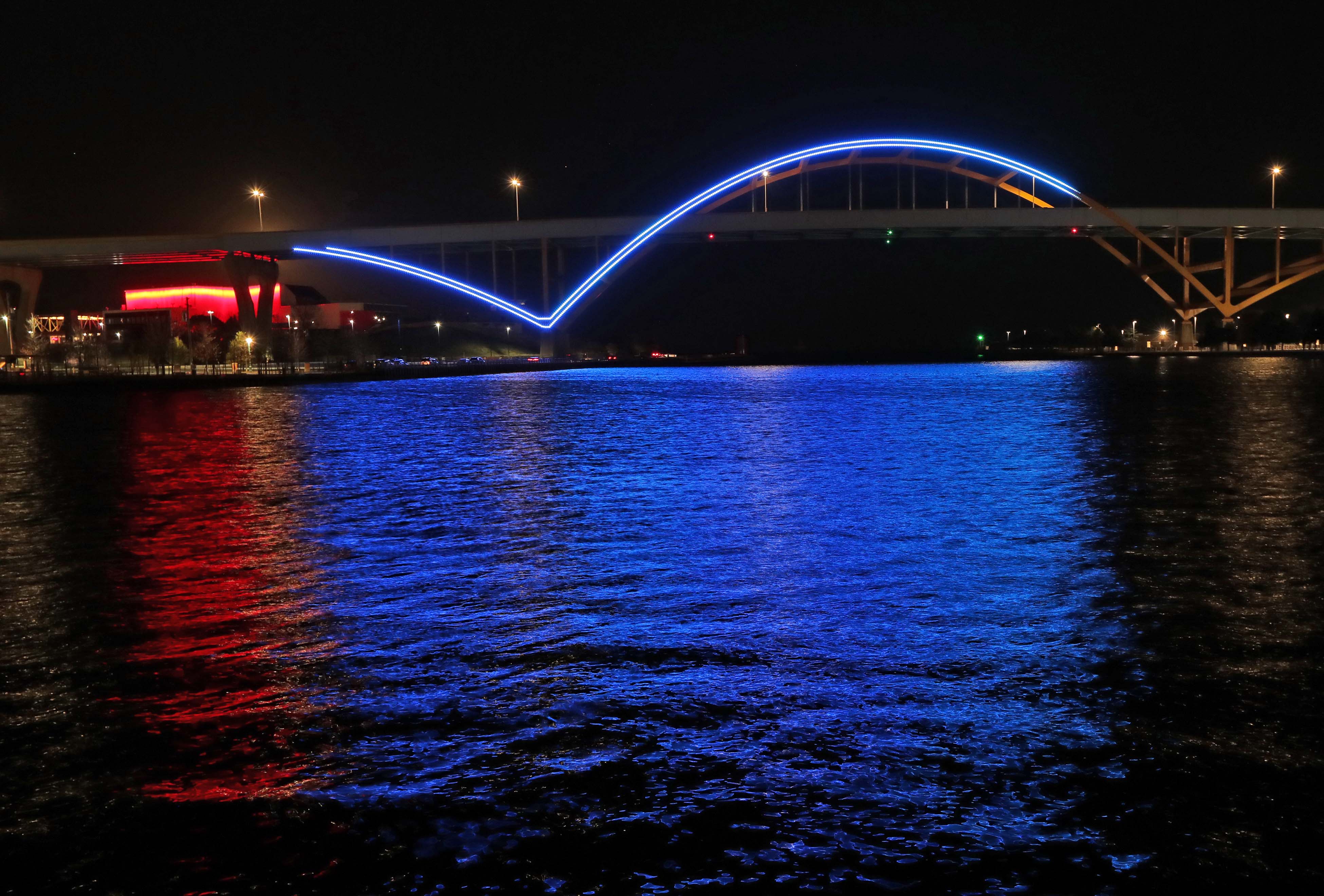 Hoan Bridge Lights Will Flash Red And Blue For Election Results