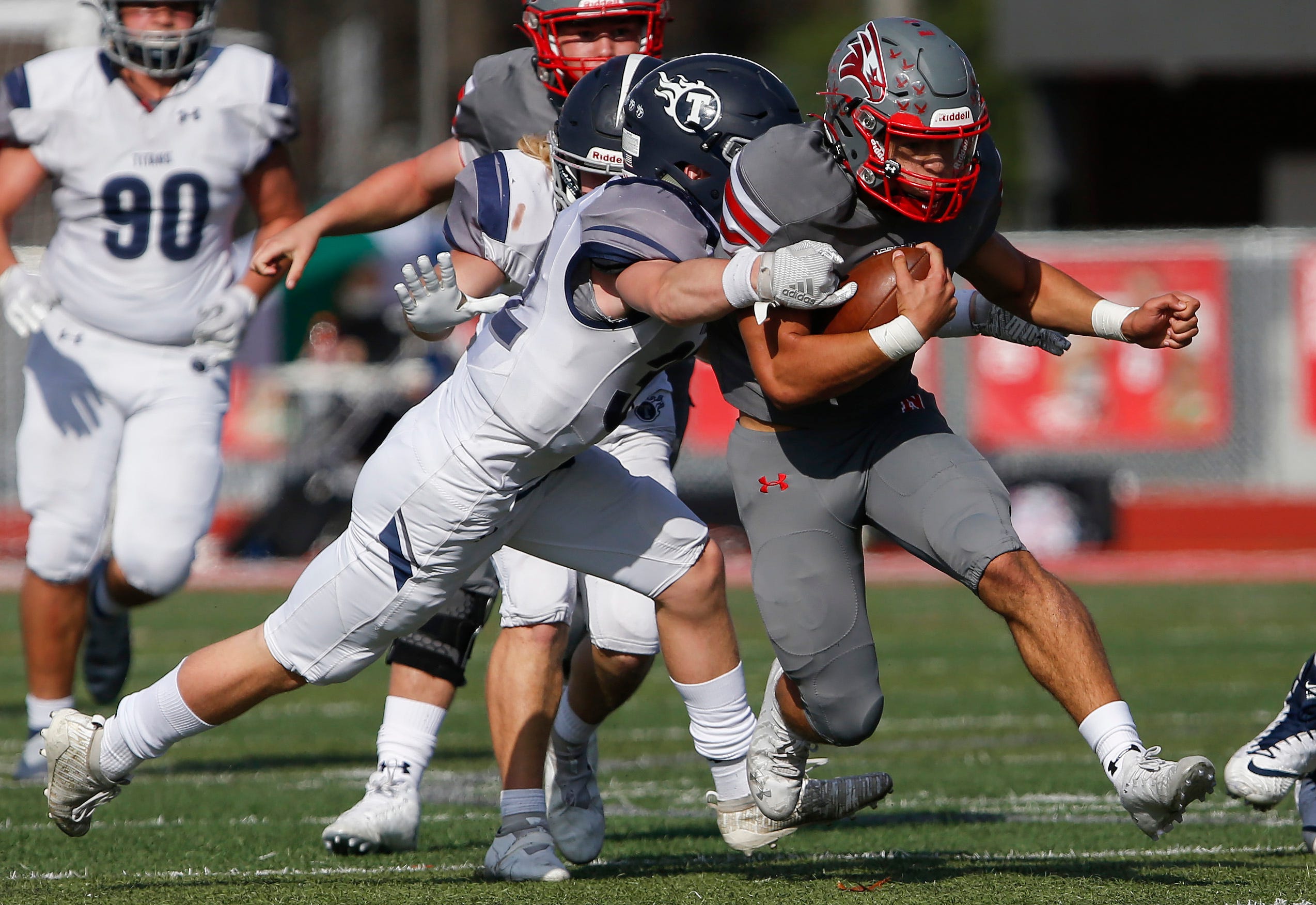 High school football: Nixa Eagles top Lee's Summit West in districts