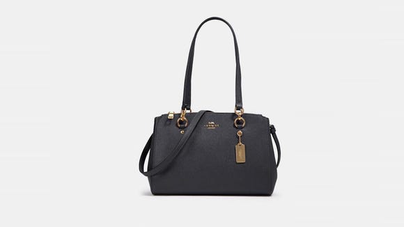 The Etta carryall makes for the perfect work bag.