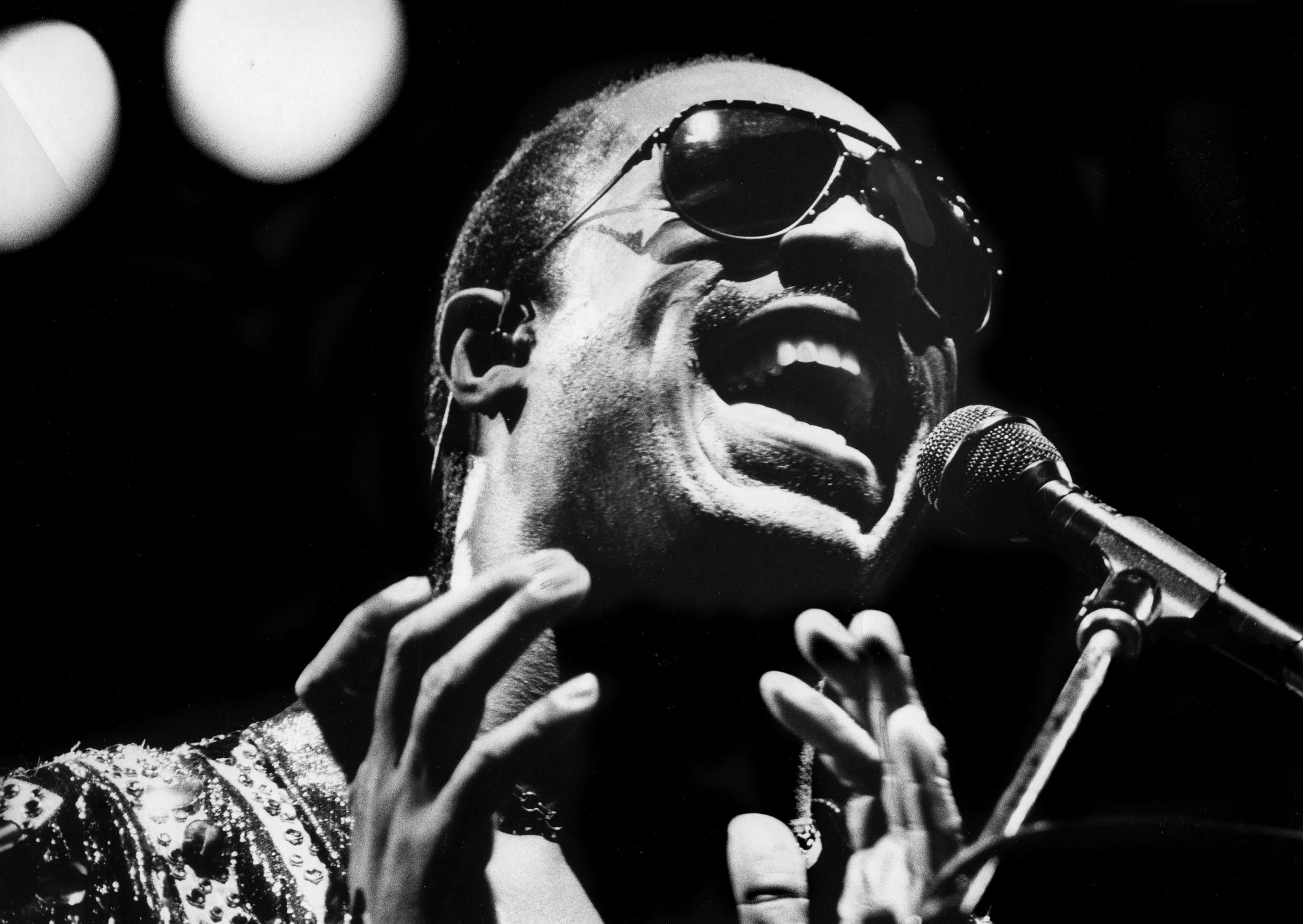 Pop music superstar Stevie Wonder is delivering a stunning all-out performance in his marathon two-part concert before more than 10,000 fans at Middle Tennessee State University's Murphy Center in Murfreesboro Sept. 14, 1986.