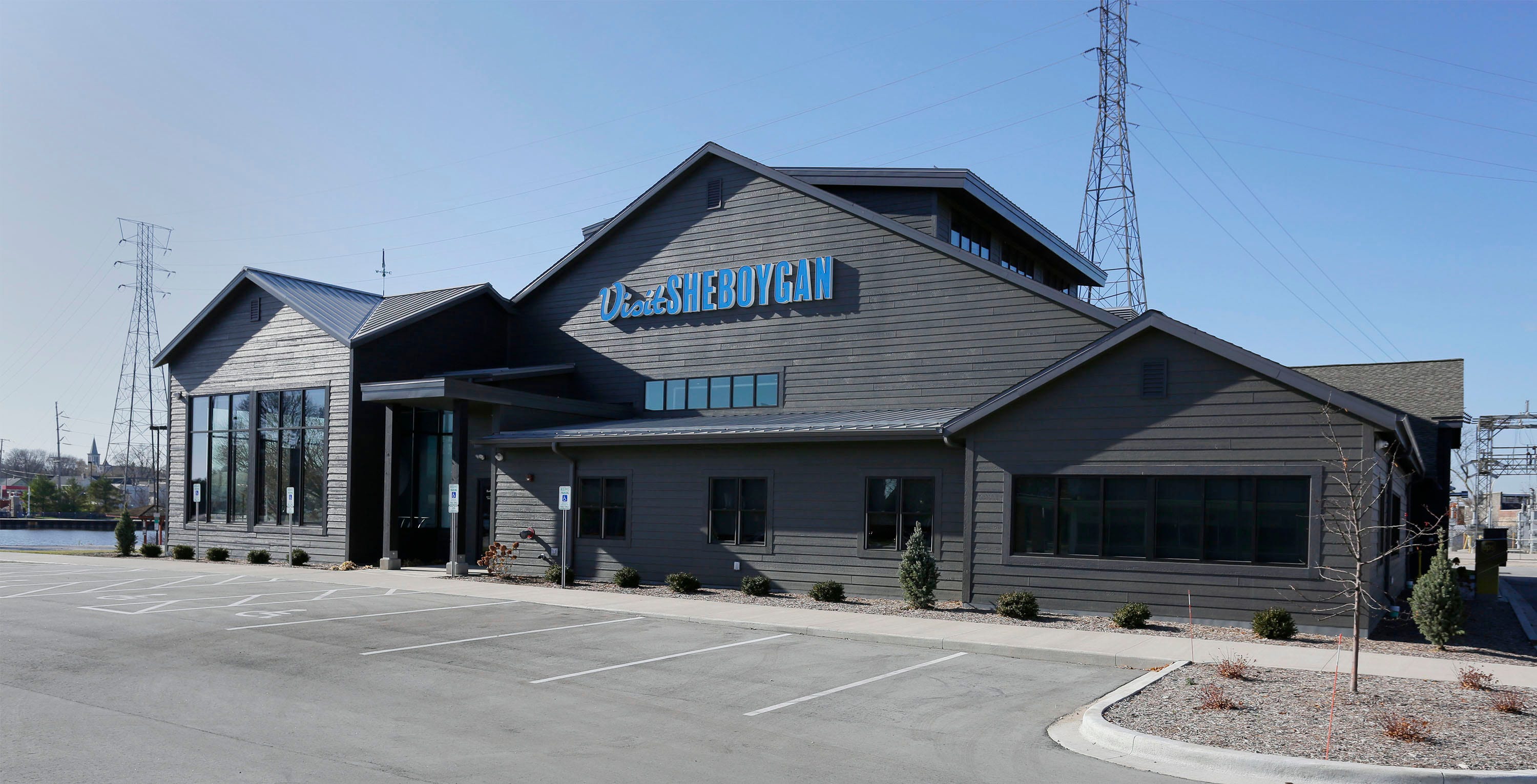 Visit Sheboygan opens new visitor center on Eighth Street